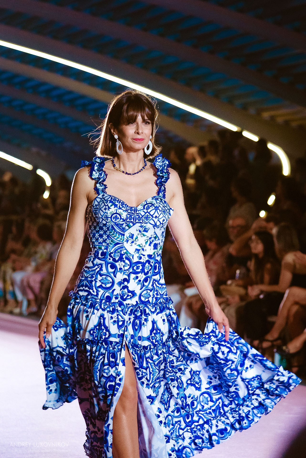 Reportaje del Fin de Semana de Torrevieja 2024 — Fotógrafo de Desfiles de Moda en España, Andrey Lukovnikov