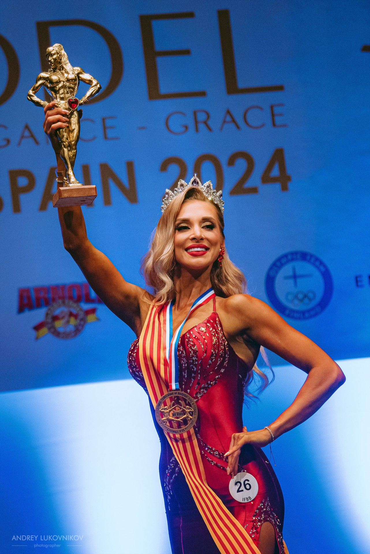 Sesión fotográfica de reportaje para el concurso internacional IFBB Miss Fit Model Europe 2024 en Torrevieja | Fotógrafo Andrey Lukovnikov