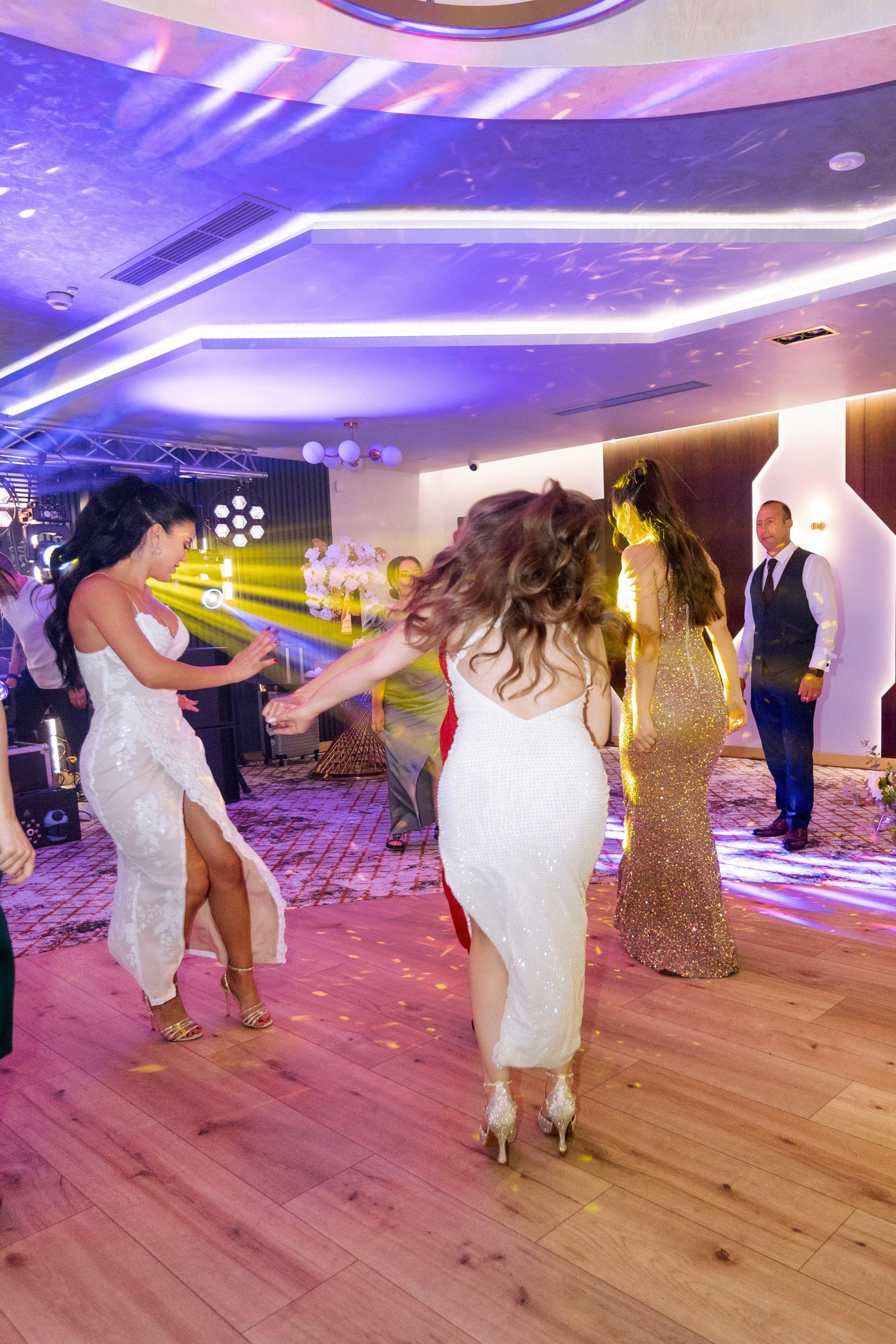 botez Luca Nectarie 22 februarie 2026 fotograf profesionist • fotograf botez Botoșani Luca Nectarie biserică • părinți Răzvan și Ramona botez copil emoții familie • nași Marin și Rodica botez copil fotografie profesională • detalii botez lumânare cristelniță biserică România • copil Luca Nectarie în brațe la botez moment emoționant • familie fericită la botez copil fotograf Alin Chirilă • fotografie botez naturală lumină caldă biserică • portret copil botez Luca Nectarie fotograf profesionist • momente autentice botez România familie și nași • slujbă botez copil imagini emoționante biserică • fotograf botez Iași și Botoșani Alin Chirilă - nunta--fotograf-profesionist-botosani - fotografie-nunta-romantica - imagini-nunta-in-natura-alin-chirila-fotograf - fotografii-cuplu-indragostit-nunta-botosani - sedinta-foto-miri-andrei-iustina-alinofotostudio - amintiri-din-nunta-realizate-de-fotograf-profesionist - povestea-nuntii-andrei-si-iustina-in-imagini-alinofotostudio-fotograf evenimente- evenimente Botoșani -fotograf Suceava - fotograf Iași- servicii foto. servicii foto Botoșani. servicii foto video Botoșani. otograf-nunta-botosani-fotograf nunta. fotograf evenimente. fotograf nunta Botoșani. Alin chirila. Alin chirila fotograf. Alinofotostudio.- servicii foto. servicii foto Botoșani. servicii foto video Botoșani. fotograf nunta. fotograf evenimente. fotograf nunta Botoșani. Alin chirila. Alin chirila fotograf. Alinofotostudio.fotograf stare civilă,poze stare civilă,album foto stare civilă,servicii foto suceava,fotograf evenimente suceava,fotograf nuntă suceava,poze cununie civilă,ședință foto stare civilă,sesiune foto suceava,fotograf profesionist suceava,fotograf botosani,stare civila botosani,alinofotostudio,alin chirila fotograf.servicii foto. servicii foto Botoșani. servicii foto video Botoșani. fotograf nunta. fotograf evenimente. fotograf nunta Botoșani. Alin chirila. Alin chirila fotograf. Alinofotostudio.fotograf stare civilă,poze stare civilă,album foto stare civilă,servicii foto suceava,fotograf evenimente suceava,fotograf nuntă suceava,poze cununie civilă,ședință foto stare civilă,sesiune foto suceava,fotograf profesionist suceava,fotograf botosani,stare civila povestitor prin fotografiebotosani,alinofotostudio,alin chirila fotograf,servicii foto. servicii foto Botoșani. servicii foto video Botoșani. fotograf nunta. fotograf evenimente. fotograf nunta Botoșani. Alin chirila. Alin chirila fotograf. Alinofotostudio.fotograf stare civilă,poze stare civilă,album foto stare civilă,servicii foto suceava,fotograf evenimente suceava,fotograf nuntă suceava,poze cununie civilă,ședință foto stare civilă,sesiune foto suceava,fotograf profesionist suceava,fotograf botosani,stare civila botosani,alinofotostudio,alin chirila fotograf,cununie religioasă botoșani,andreea și neculai,capela militară botoșani,foto conacul zăicești,fotograf nuntă botoșani,fotograf cununie religioasă,foto evenimente botoșani,poze cununie capela militară,ședință foto zăicești,fotograf profesionist botoșaniMire și mireasă – Sergiu & Liliana – ziua nunții, 2024 - Emoții în ziua nunții – Sergiu și Liliana - Dansul mirilor – fotografie artistică nuntă 2024 - Sedinta foto romantică în natură – Sergiu & Liliana - Rochia de mireasă și detalii de nuntă elegan-Album de cununie civilă Florin și Anda – Fotografii profesionale realizate de Alin Chirilă în Botoșani -fotograf prin fotografie-Ședință foto Trash the Dress pe muntele Rarău cu Iulian și Iuliana – fotografie de cuplu, natură montană, emoție autentică surprinsă de Alin Chirilă, povestitor prin fotografie.- "Iulian și Iuliana pe crestele Rarăului – fotografie Trash the Dress în natură" - "Cuplu îmbrățișat la apus pe muntele Rarău – ședință foto după nuntă" - "Rochie de mireasă în vânt pe munte – Trash the Dress Rarău-1. Iulian și Iuliana pe muntele Rarău – ședință foto Trash the Dress în natură, cu peisaj montan spectaculos 2. Cuplu în îmbrățișare pe Rarău – emoție autentică surprinsă după nuntă 3. Rochie de mireasă în bătaia vântului – fotografie artistică Trash the Dress în munți 4. Mire și mireasă privind spre orizont – dragoste și libertate pe muntele Rarău 5. Iuliana zâmbind în rochia de mireasă – portret în natură, Trash the Dress 6. Iulian ținându-și mireasa de mână – ședință foto romantică pe munte 7. Detaliu cu rochia pe stâncă – estetică naturală Trash the Dress Rarău 8. Cuplu în mers pe poteca Rarăului – fotografie simbolică de după nuntă 9. Apus de soare pe Rarău în spatele mirilor – imagine de poveste Trash the Dress 10. Iulian și Iuliana râzând împreună – momente autentice surprinse de Alin Chirilă, povestitor prin fotografie-fotograf-nunta-cerbu-botosan trash-the-dress-botosani Alin Chirilă Fotograf – fotograf de nuntă Botoșani-fotograf nuntă Botoșani-fotograf nuntă Cerbu Botoșani-fotograf profesionist nuntă Botoșani-fotografie de nuntă Botoșani-fotograf evenimente Botoșani-fotograf nuntă Moldova-fotograf trash the dress Botoșani - fotograf pregătirea mirilor Botoșani -fotograf ceremonie religioasă nuntă-fotograf petrecere nuntă Botoșani- fotograf nuntă Botoșani pregătirea mirelui- pregătirea mirelui fotografie nuntă Cerbu Botoșani-fotograf nuntă Botoșani pregătirea miresei -mireasă pregătiri nuntă Cerbu Botoșani-fotograf nuntă Botoșani nașii mirilor-ceremonie religioasă nuntă Cerbu Botoșani-fotograf nuntă Botoșani ceremonie religioasă biserică-petrecere nuntă Cerbu Botoșani invitați dans-fotograf nuntă Botoșani petrecere restaurant-ședință foto trash the dress-fotograf trash the dress Botoșani ședință foto după nuntă-Fotograf nuntă Botoșani – galerie foto reală de la evenimente stare civilă Sebi și Claudia Copălău • cununie civilă Primăria Copălău Botoșani • miri emoționați la starea civilă • semnarea actelor cununie civilă • fotografii naturale stare civilă Botoșani • familie și prieteni la cununie civilă • cadre emoționale cununie civilă • fotograf profesionist Botoșani eveniment stare civilă Sebi și Claudia la Primăria Copălău Botoșani fotograf evenimente • fotograf cununie civilă Copălău Botoșani cadre naturale și emoționale • fotograf profesionist Botoșani stare civilă Sebi și Claudia • momente autentice cununie civilă Copălău fotograf Alin Chirilă • fotografii emoționale stare civilă în județul Botoșani• fotograf nunta Oana si Ionut juraminte emotii reale • mireasa Oana juraminte nunta fotografie profesionala • mire Ionut citind juraminte nunta eleganta • juraminte nunta emotionante Oana si Ionut fotograf • fotograf nunta Botosani momente autentice juraminte • mireasa cu emotii in timpul juramintelor nunta • mire elegant costum bej juraminte nunta • fotografii nunta premium cuplu indragostit Romania • momente reale nunta juraminte fotografie artistica • sedinta foto nunta juraminte in aer liber • fotograf profesionist nunta cadre emotionante • cuplu miri juraminte iubire si credinta • detalii nunta eleganta decor floral alb verde • fotografie nunta stil fine art juraminte • poveste de dragoste surprinsa in ziua nuntii