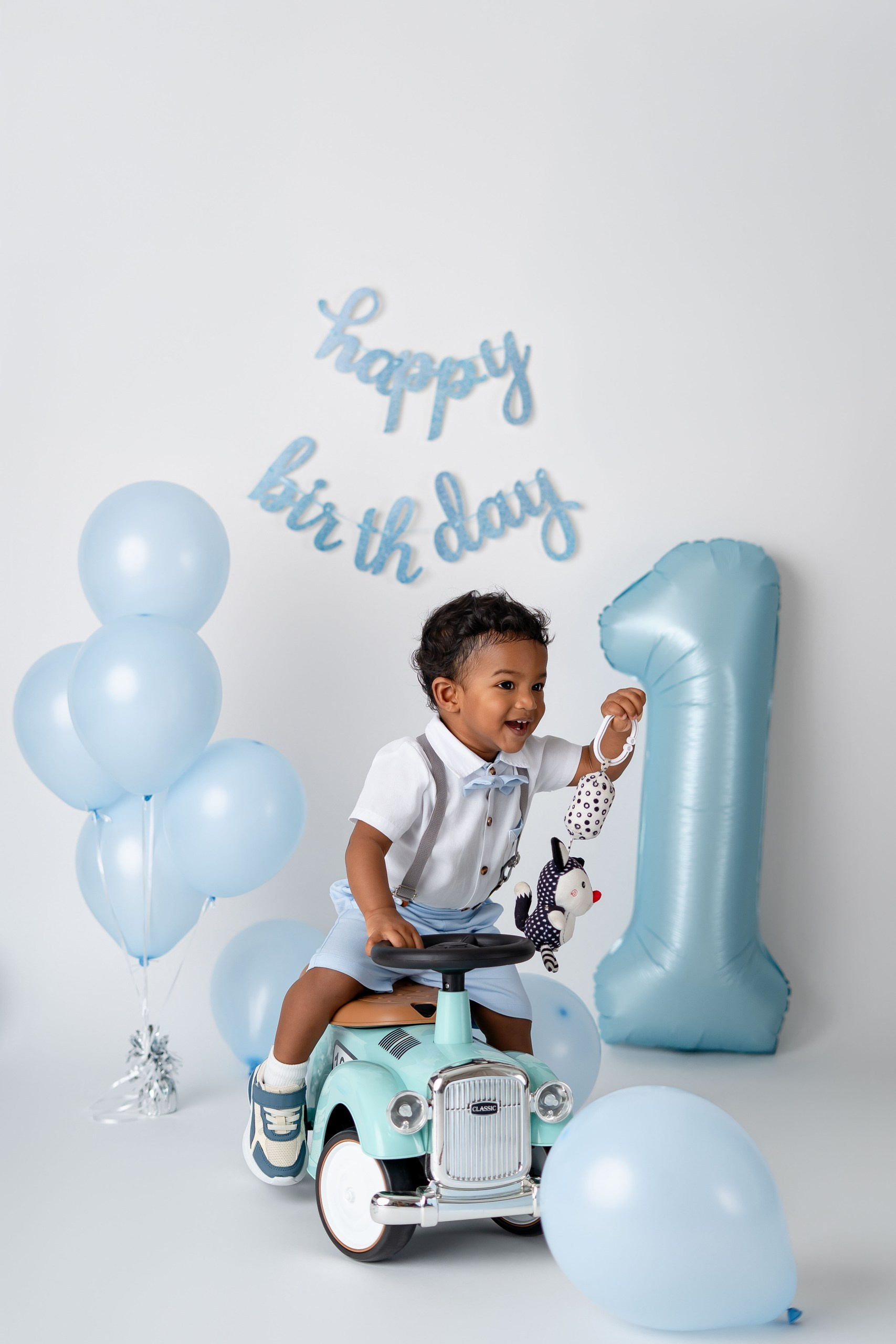 Minimalist Birthday Photoshoot in Berlin