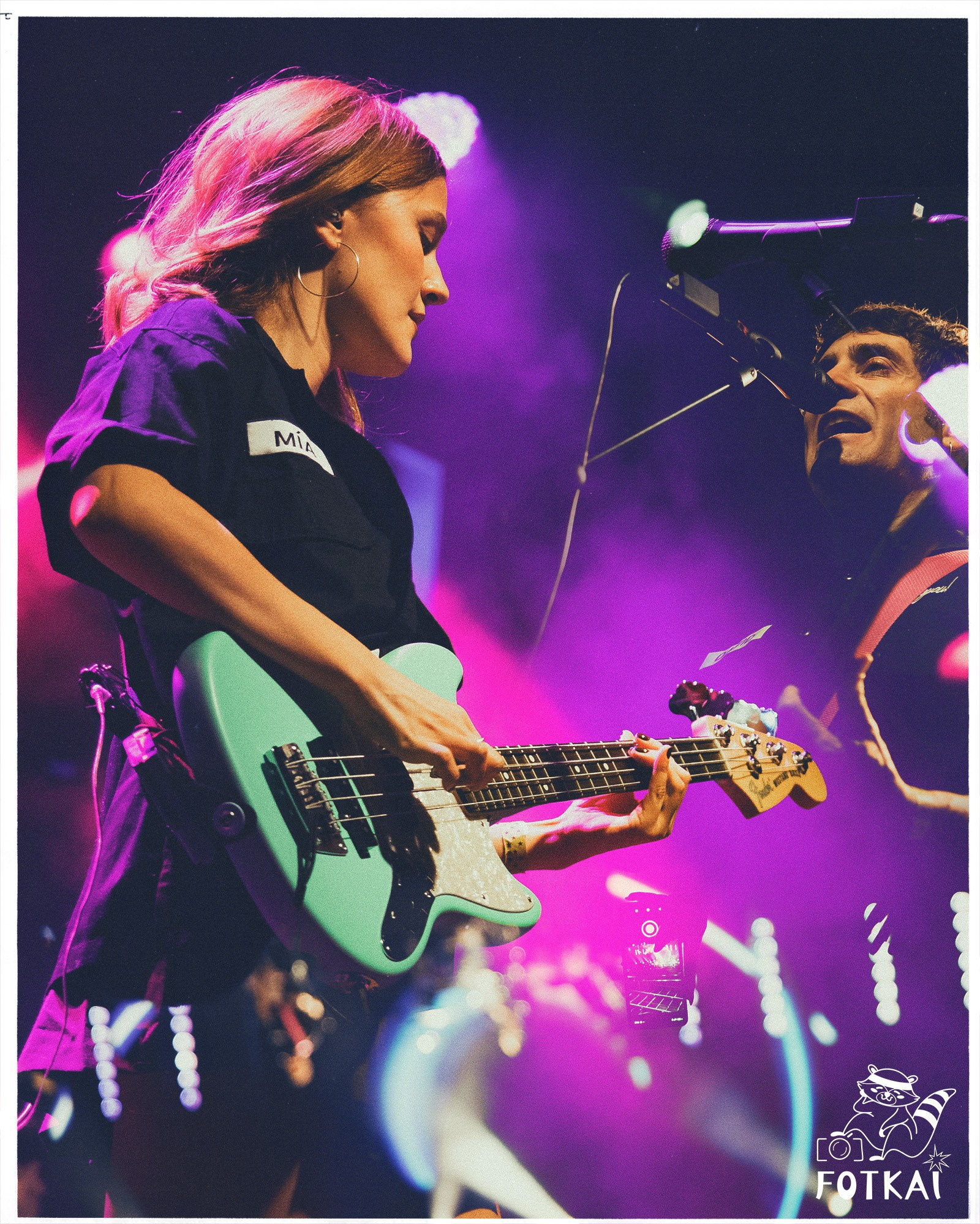 Sidonie y La La Love You en Torrevieja: una noche de contrastes que encendió el Palacio de los Deportes | FOTKAI