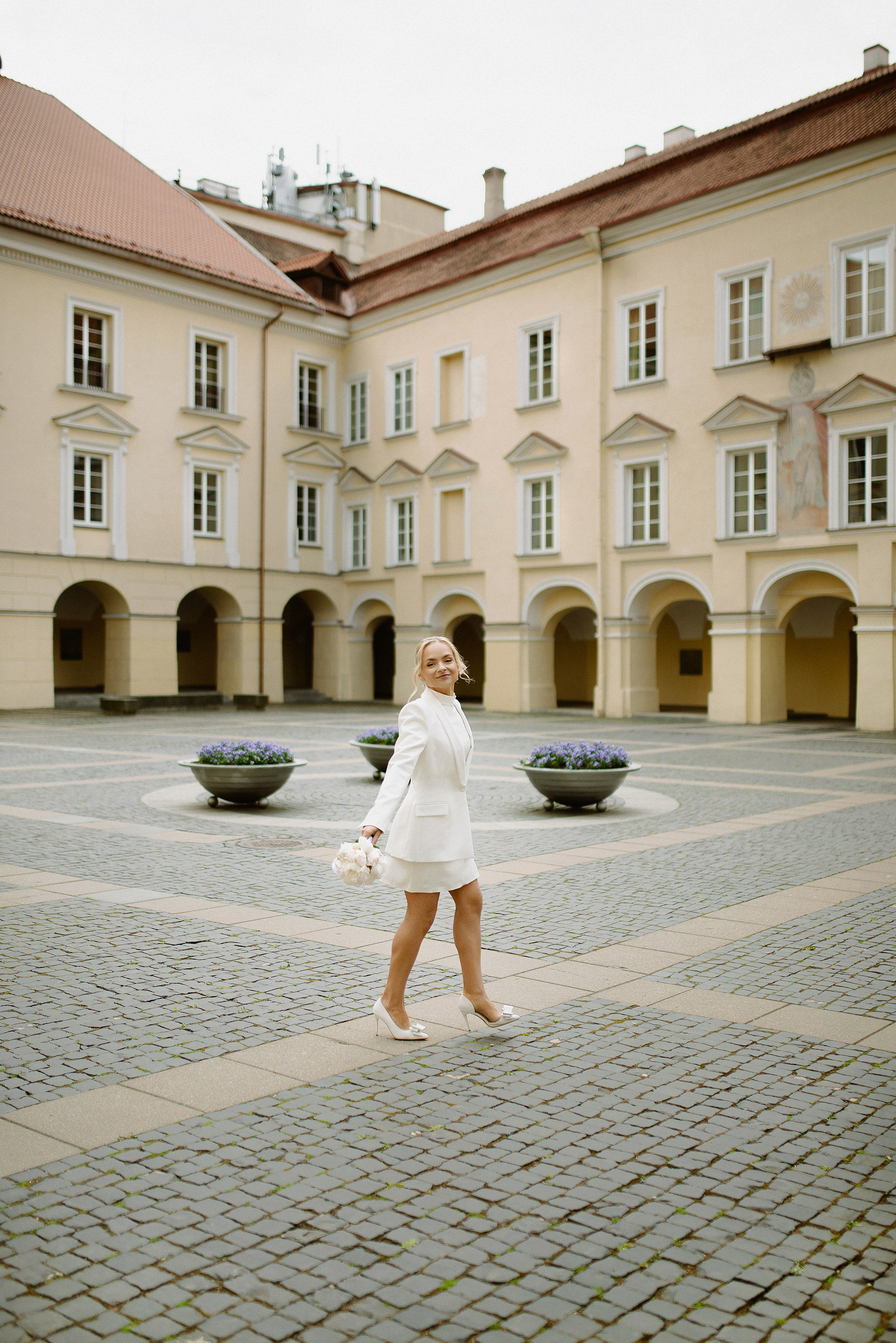 Vestuvių fotografė, vestuvių fotografas visoje Lietuvoje, vestuvių fotografė Vilniuje, jausminga ir jauki vestuvių fotografija, laikui nepavaldi vestuvių fotografija; Vestuvių fotografė Pakruojyje; Vestuvių fotografė Šiauliuose;Vestuvių fotografė Panevėžyje; vestuvių fotografė Kaune; Vestuvių fotografė Biržuose; vestuvių fotografė Pasvalyje; vestuvių fotografė Klaipėdoje