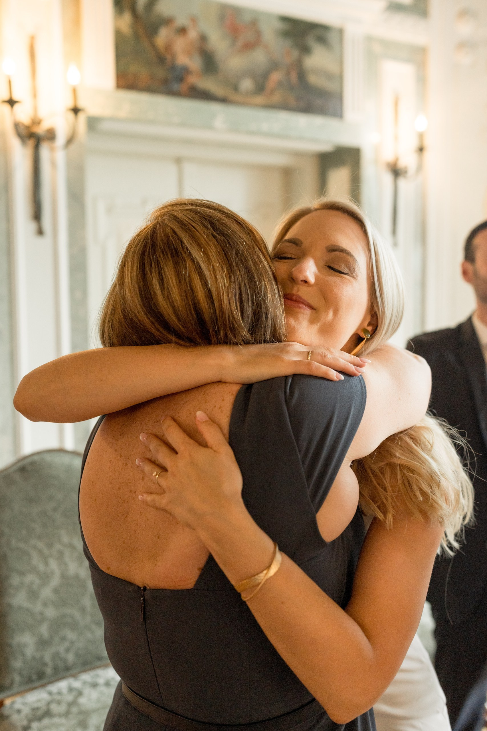 Civil Wedding in Frankfurt-Höchst — Photos at Bolongaro Palace