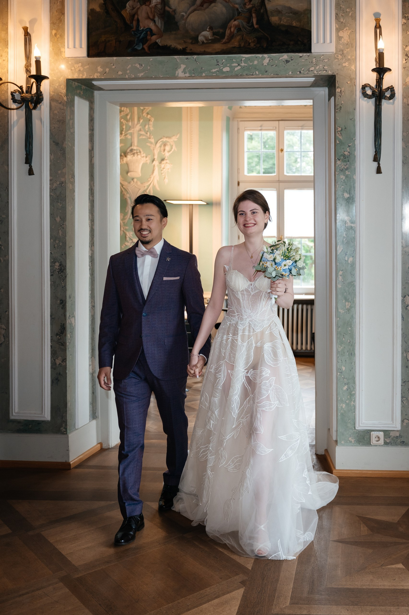 Civil Wedding in Frankfurt-Höchst — Photos at Bolongaro Palace