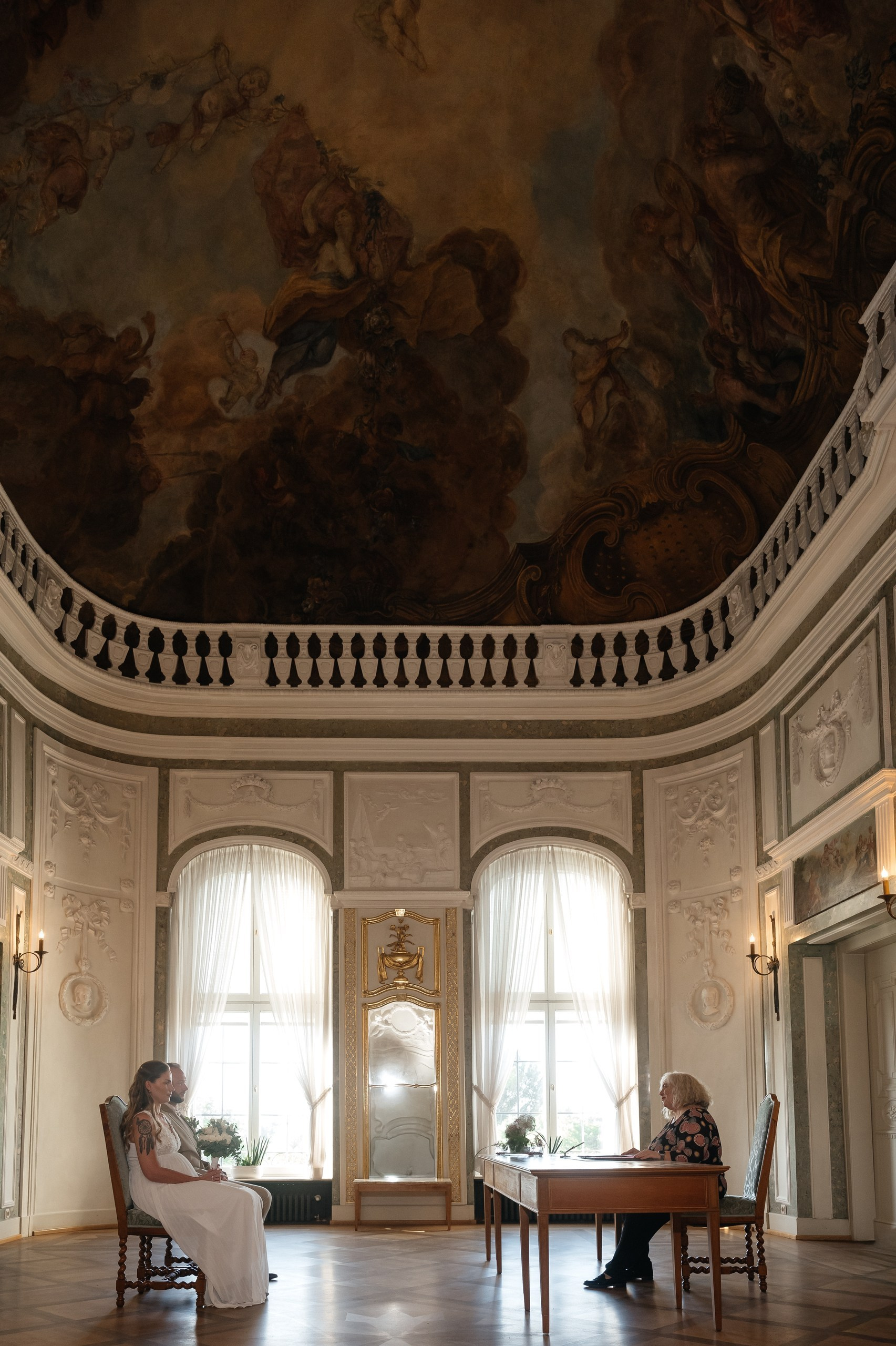 Civil Wedding in Frankfurt-Höchst — Photos at Bolongaro Palace