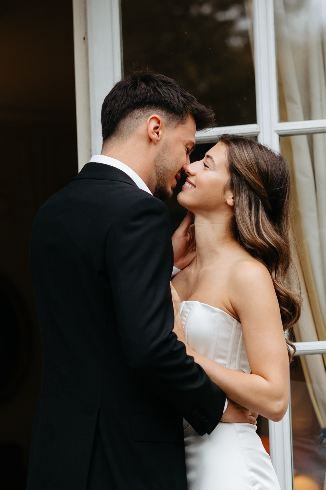 PORTFOLIO. Wedding Photographer Editorial Storytelling Cluj, Romania & Europe|Lore Photography