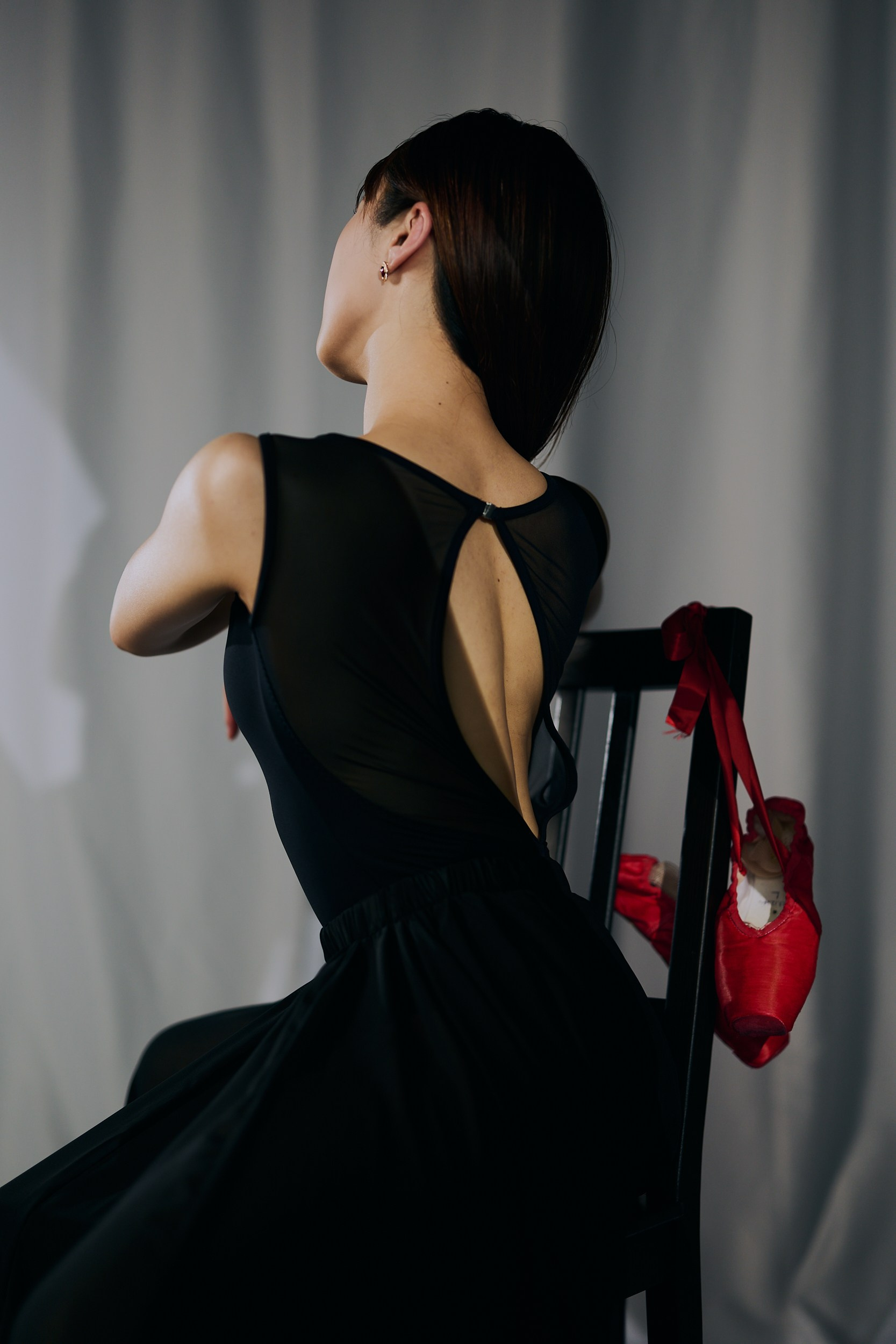 RED SHOES. MT