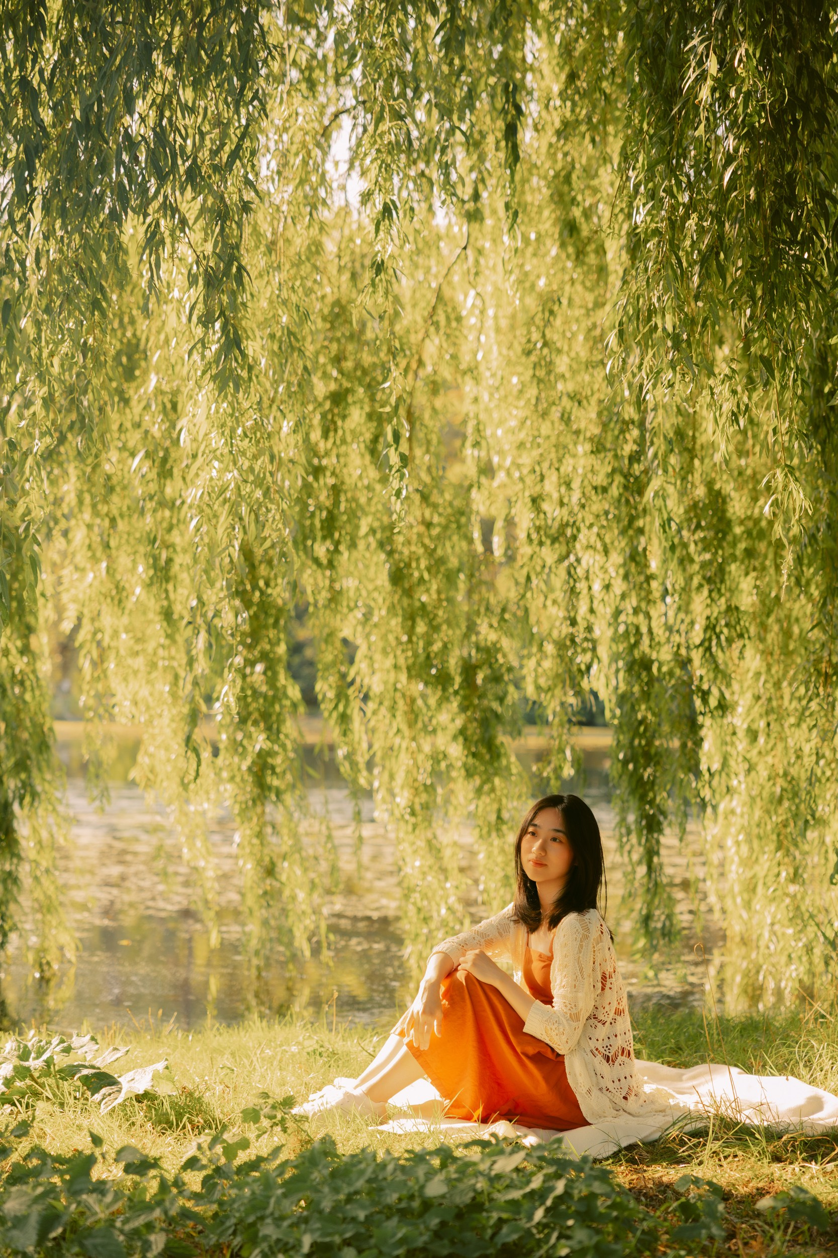 Red Dress Photoshoot in Kralingse Bos, Rotterdam — Portraits by the Lake. Romantic & Soulful Photography by Natalia Olhova in Rotterdam