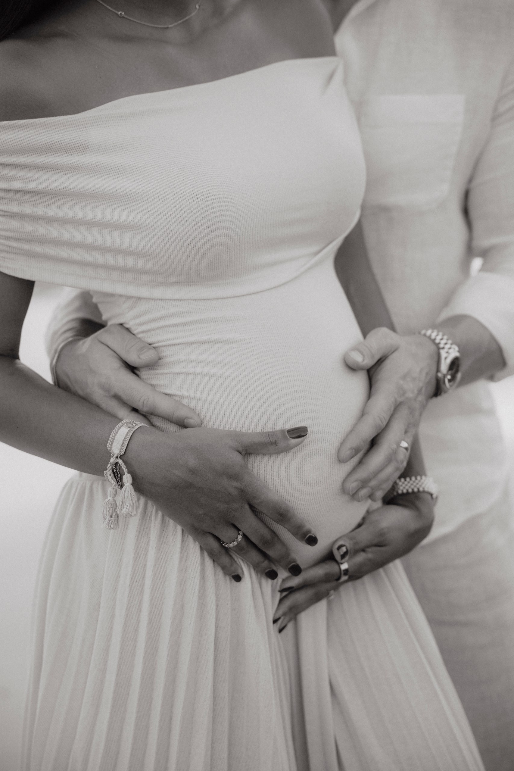 Pricing drp. Couple, Maternity & Family Photographer in Dubai, UAE & Worldwide