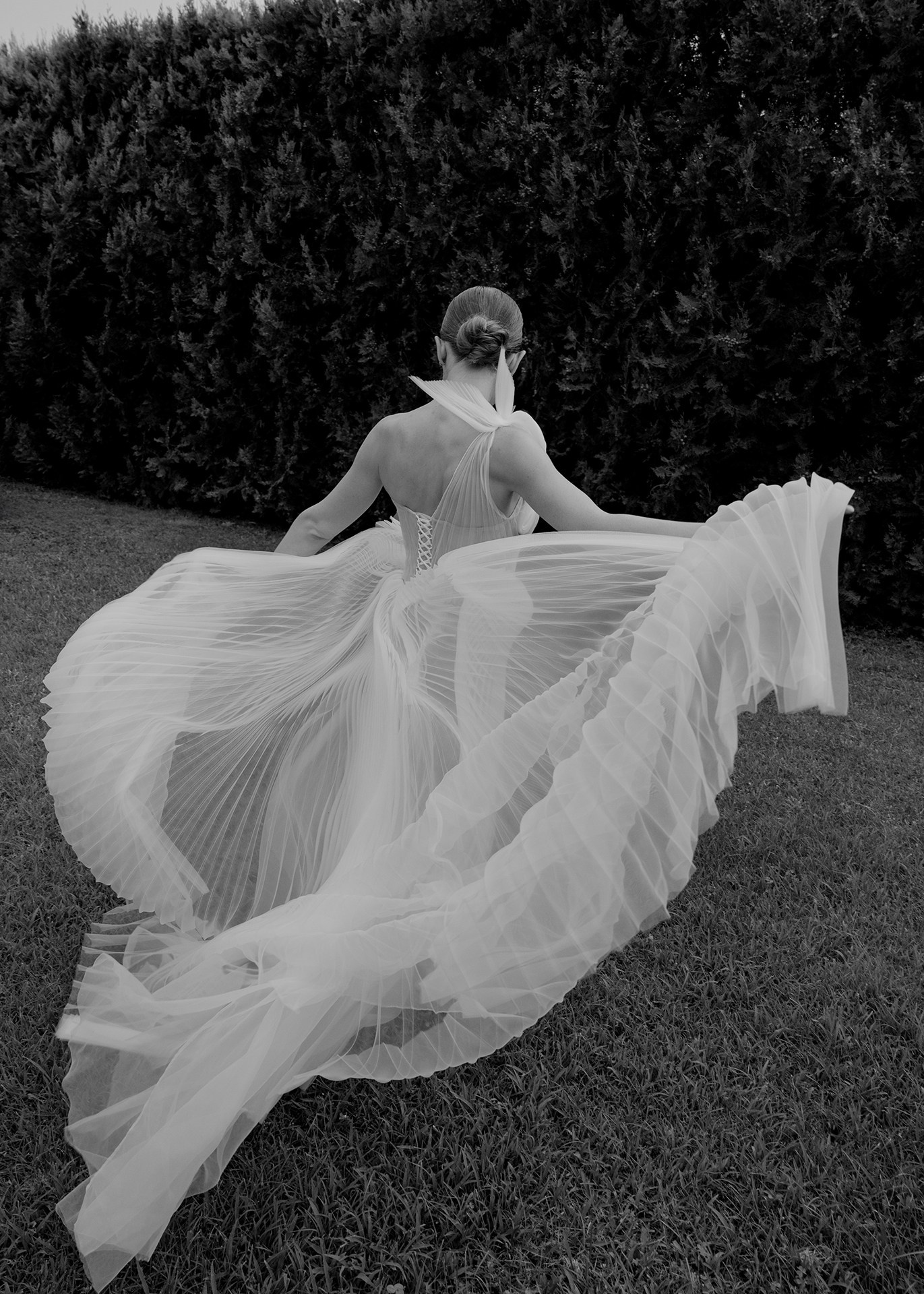 Proposal Wedding 2026. Wedding photographer in Europe. Based in Italy, Lake Como. Aesthetic elegant story-telling