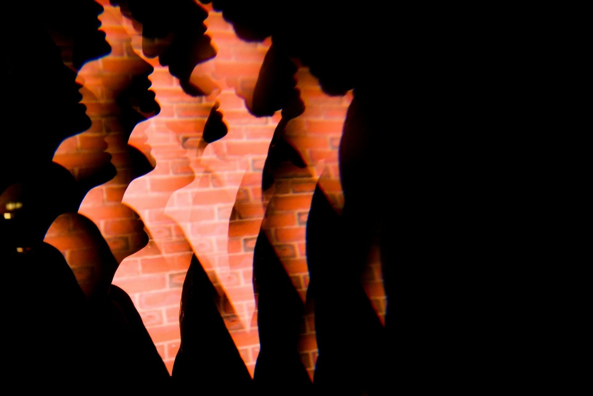 Exploring Love’s Canvas: Nagila and Ewerton’s Boston Photoshoot at Fan Pier Park. Wedding photographer in Orlando, Boston & New York Anderson Marques