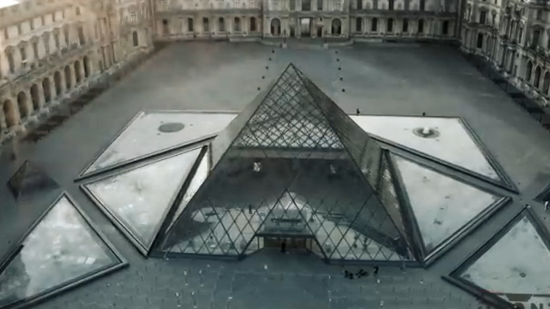 Videography. Photographer in Paris Yulia Shkadina | Couples, engagement, pre-wedding, individual photo-shoots in Paris at the best locations