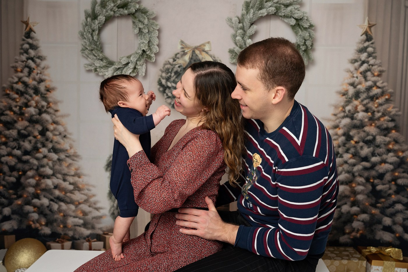 Christmas mini sessions 2025| Sydney. Newborn and family photographer. Hills District. Sydney