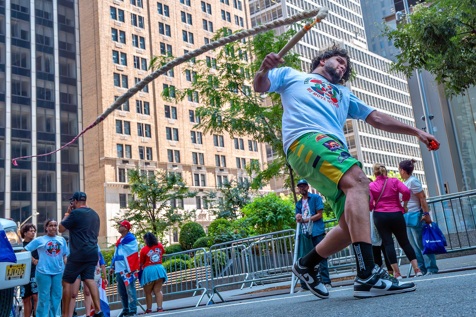Dominican Day Parade NYC Photos — Sony A9 III + 16-35mm GM Lens Capturing 42nd to 55th Street in Stunning Street Photography. Emin Kuliyev — Award-Winning Wedding Photojournalist NYC & USA | Best Wedding Photographer Known for Candid, Timeless Moments