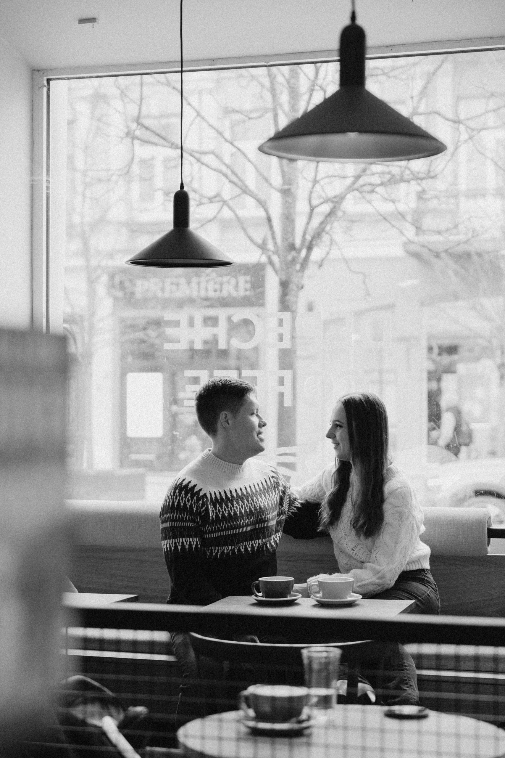 Top geriausių kavinių sąrašas Vilniuje — vietos įspūdingoms fotosesijoms. Framed by Evelina | Vestuvių fotografė