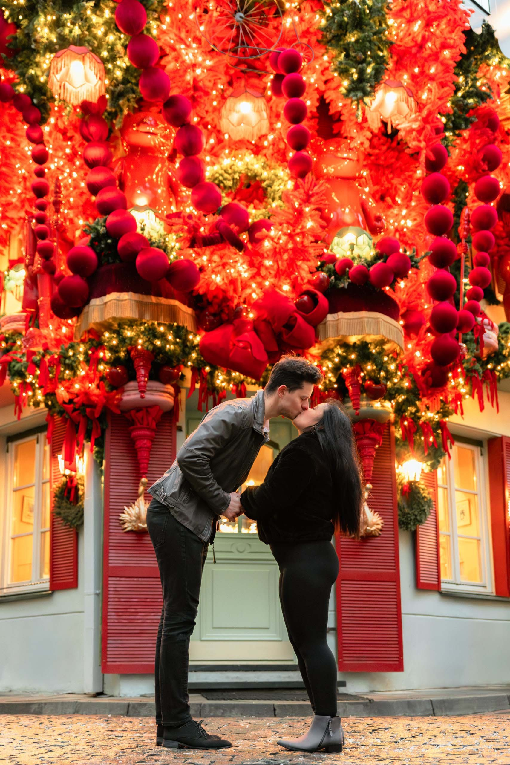 Top geriausių kavinių sąrašas Vilniuje — vietos įspūdingoms fotosesijoms. Framed by Evelina | Vestuvių fotografė