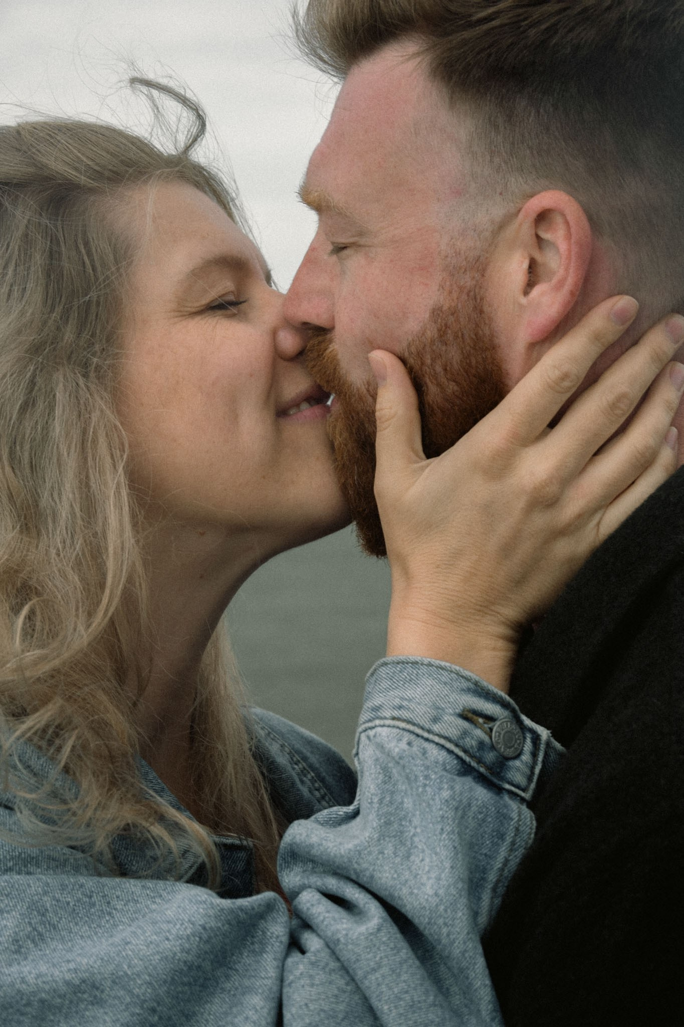 Couples photoshoot in natural outdoor location in Comox Valley