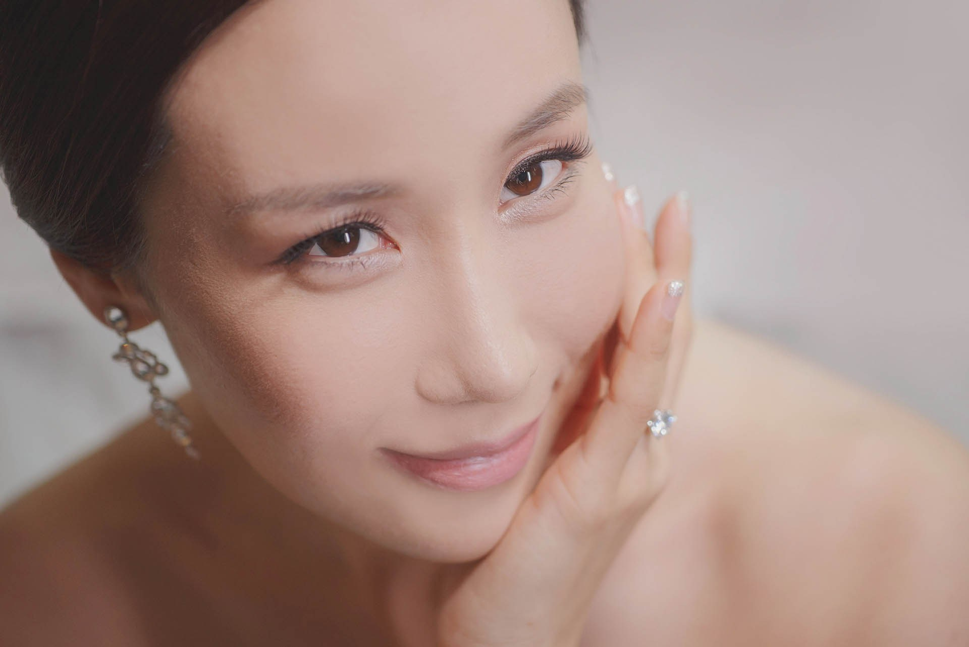 Catherine elegant wedding portrait Prague.