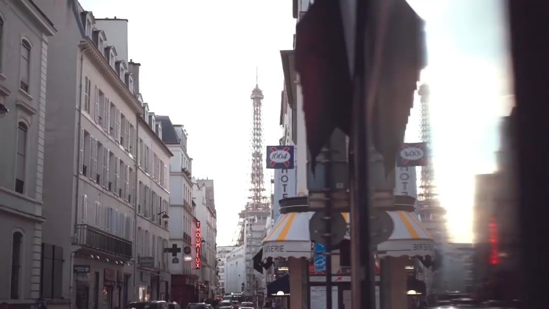 Videography. Photographer in Paris Yulia Shkadina | Couples, engagement, pre-wedding, individual photo-shoots in Paris at the best locations