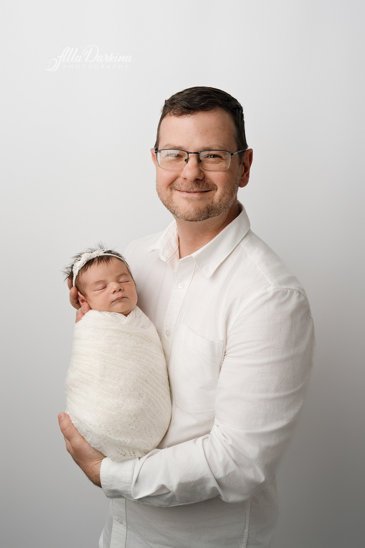 Newborn photo session. Newborn and family photographer. Hills District. Sydney