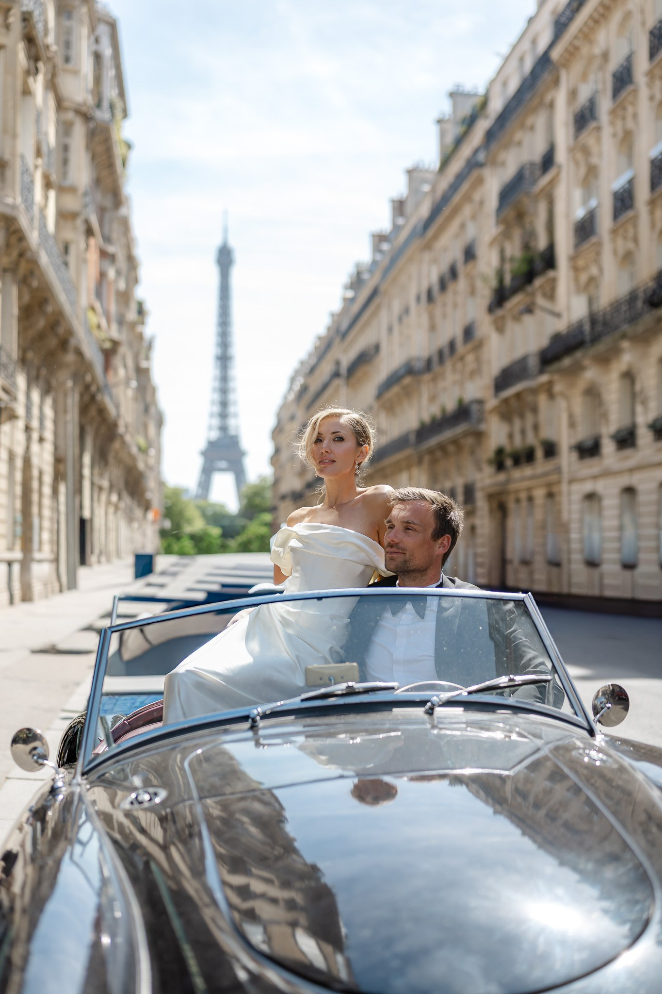Destination wedding fotoshoot aan het Louvre Museum in Parijs - Kapture Fotografie