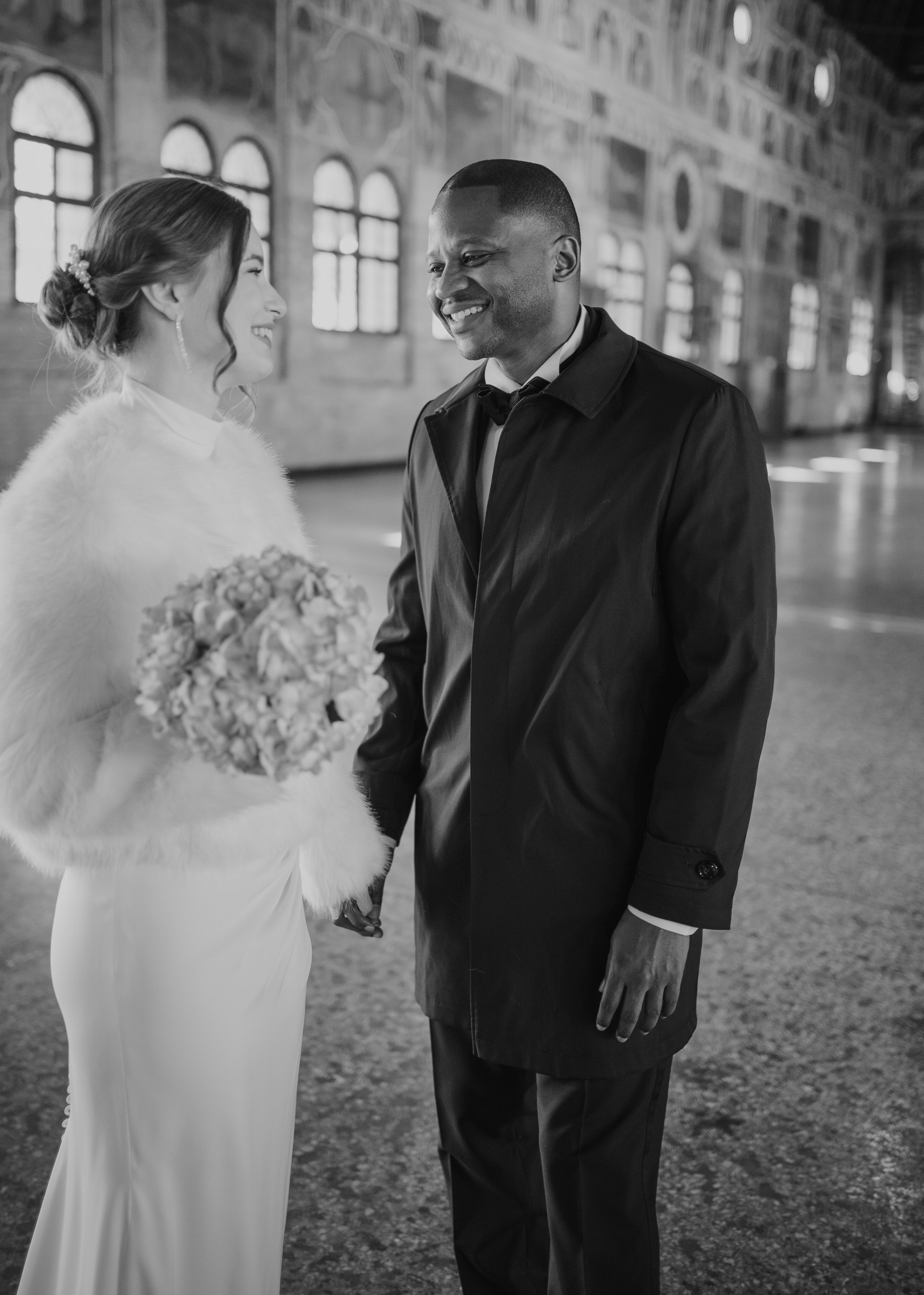 Wedding at Caffè Pedrocchi, Padua. El Velo Blanco I Wedding Photographers