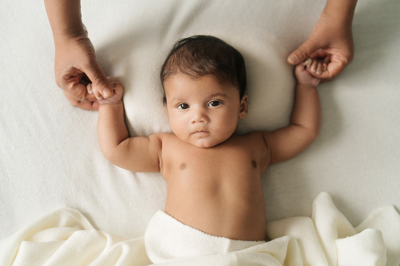Newborn session price guide. Newborn and family photographer. Hills District. Sydney