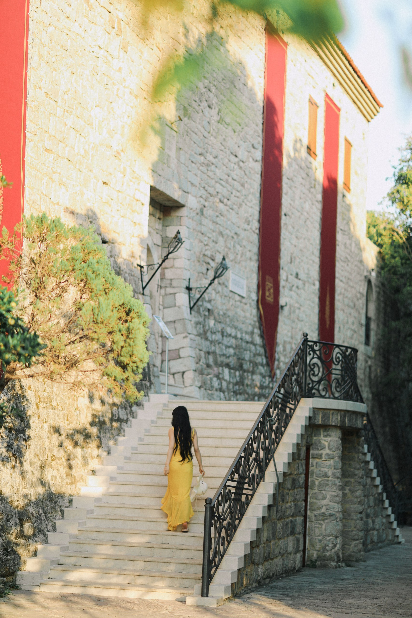 Vacation Photoshoot in Montenegro. Destination Wedding Photographer in Montenegro & Europe — Valeriya Komar