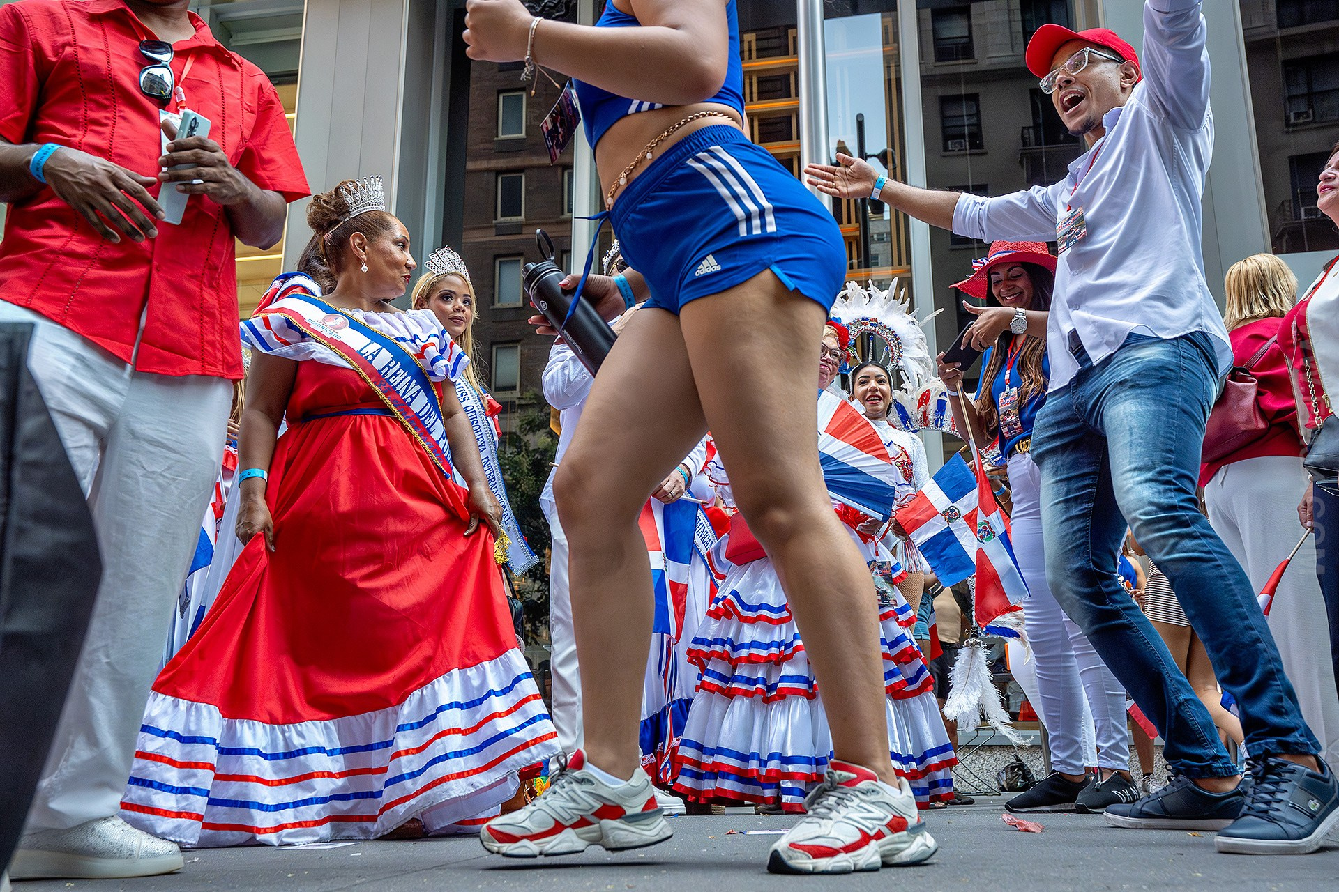 Dominican Day Parade NYC Photos — Sony A9 III + 16-35mm GM Lens Capturing 42nd to 55th Street in Stunning Street Photography. Emin Kuliyev — Award-Winning Wedding Photojournalist NYC & USA | Best Wedding Photographer Known for Candid, Timeless Moments
