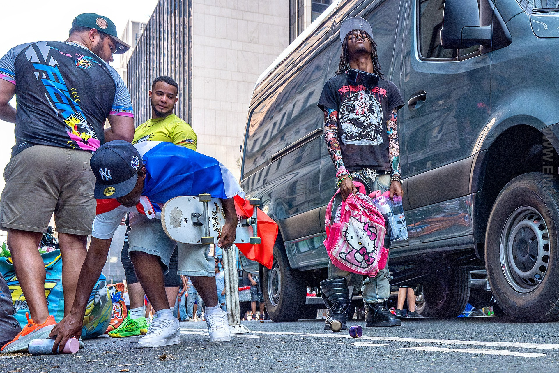 Dominican Day Parade NYC Photos — Sony A9 III + 16-35mm GM Lens Capturing 42nd to 55th Street in Stunning Street Photography. Emin Kuliyev — Award-Winning Wedding Photojournalist NYC & USA | Best Wedding Photographer Known for Candid, Timeless Moments