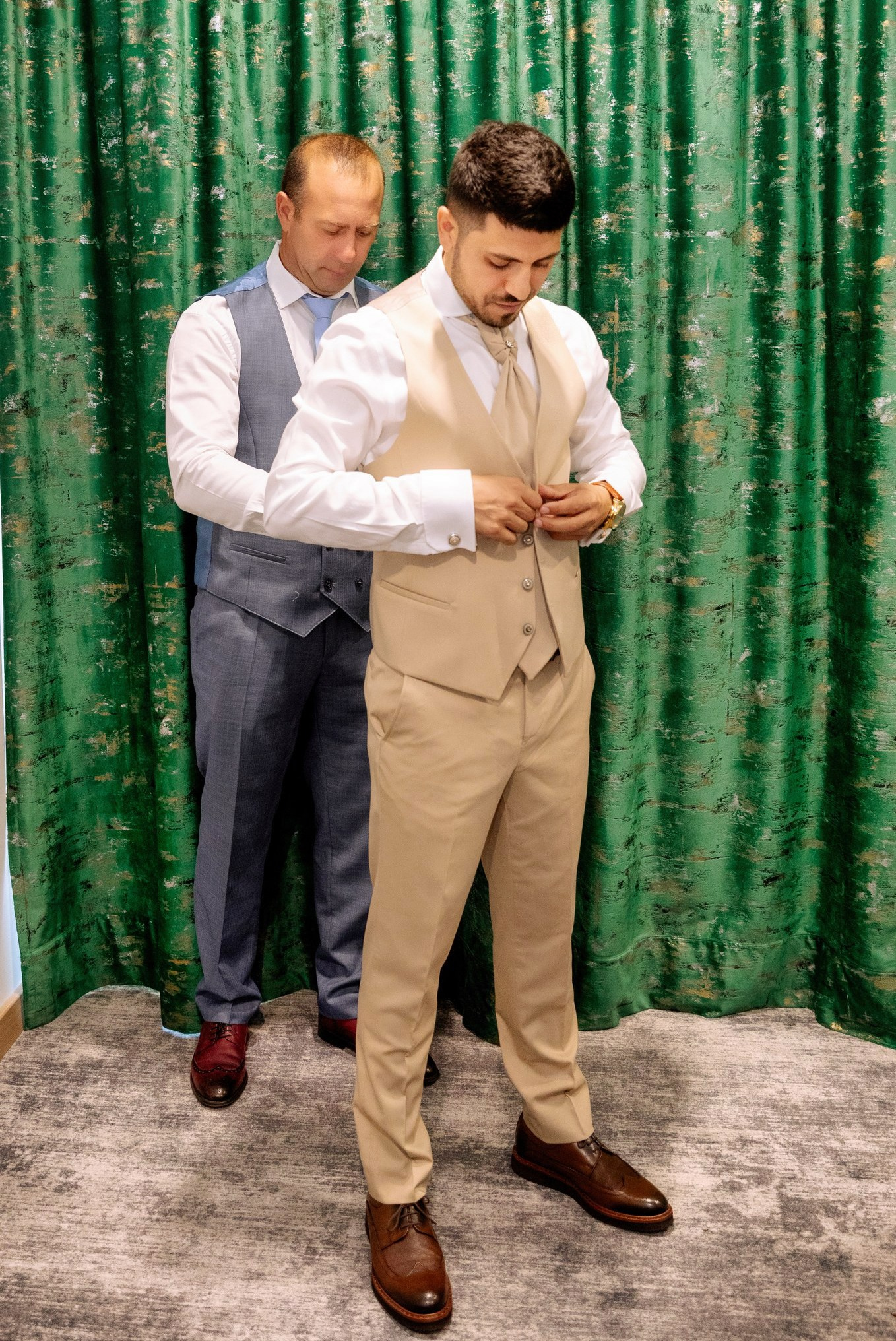 botez Luca Nectarie 22 februarie 2026 fotograf profesionist • fotograf botez Botoșani Luca Nectarie biserică • părinți Răzvan și Ramona botez copil emoții familie • nași Marin și Rodica botez copil fotografie profesională • detalii botez lumânare cristelniță biserică România • copil Luca Nectarie în brațe la botez moment emoționant • familie fericită la botez copil fotograf Alin Chirilă • fotografie botez naturală lumină caldă biserică • portret copil botez Luca Nectarie fotograf profesionist • momente autentice botez România familie și nași • slujbă botez copil imagini emoționante biserică • fotograf botez Iași și Botoșani Alin Chirilă - nunta--fotograf-profesionist-botosani - fotografie-nunta-romantica - imagini-nunta-in-natura-alin-chirila-fotograf - fotografii-cuplu-indragostit-nunta-botosani - sedinta-foto-miri-andrei-iustina-alinofotostudio - amintiri-din-nunta-realizate-de-fotograf-profesionist - povestea-nuntii-andrei-si-iustina-in-imagini-alinofotostudio-fotograf evenimente- evenimente Botoșani -fotograf Suceava - fotograf Iași- servicii foto. servicii foto Botoșani. servicii foto video Botoșani. otograf-nunta-botosani-fotograf nunta. fotograf evenimente. fotograf nunta Botoșani. Alin chirila. Alin chirila fotograf. Alinofotostudio.- servicii foto. servicii foto Botoșani. servicii foto video Botoșani. fotograf nunta. fotograf evenimente. fotograf nunta Botoșani. Alin chirila. Alin chirila fotograf. Alinofotostudio.fotograf stare civilă,poze stare civilă,album foto stare civilă,servicii foto suceava,fotograf evenimente suceava,fotograf nuntă suceava,poze cununie civilă,ședință foto stare civilă,sesiune foto suceava,fotograf profesionist suceava,fotograf botosani,stare civila botosani,alinofotostudio,alin chirila fotograf.servicii foto. servicii foto Botoșani. servicii foto video Botoșani. fotograf nunta. fotograf evenimente. fotograf nunta Botoșani. Alin chirila. Alin chirila fotograf. Alinofotostudio.fotograf stare civilă,poze stare civilă,album foto stare civilă,servicii foto suceava,fotograf evenimente suceava,fotograf nuntă suceava,poze cununie civilă,ședință foto stare civilă,sesiune foto suceava,fotograf profesionist suceava,fotograf botosani,stare civila povestitor prin fotografiebotosani,alinofotostudio,alin chirila fotograf,servicii foto. servicii foto Botoșani. servicii foto video Botoșani. fotograf nunta. fotograf evenimente. fotograf nunta Botoșani. Alin chirila. Alin chirila fotograf. Alinofotostudio.fotograf stare civilă,poze stare civilă,album foto stare civilă,servicii foto suceava,fotograf evenimente suceava,fotograf nuntă suceava,poze cununie civilă,ședință foto stare civilă,sesiune foto suceava,fotograf profesionist suceava,fotograf botosani,stare civila botosani,alinofotostudio,alin chirila fotograf,cununie religioasă botoșani,andreea și neculai,capela militară botoșani,foto conacul zăicești,fotograf nuntă botoșani,fotograf cununie religioasă,foto evenimente botoșani,poze cununie capela militară,ședință foto zăicești,fotograf profesionist botoșaniMire și mireasă – Sergiu & Liliana – ziua nunții, 2024 - Emoții în ziua nunții – Sergiu și Liliana - Dansul mirilor – fotografie artistică nuntă 2024 - Sedinta foto romantică în natură – Sergiu & Liliana - Rochia de mireasă și detalii de nuntă elegan-Album de cununie civilă Florin și Anda – Fotografii profesionale realizate de Alin Chirilă în Botoșani -fotograf prin fotografie-Ședință foto Trash the Dress pe muntele Rarău cu Iulian și Iuliana – fotografie de cuplu, natură montană, emoție autentică surprinsă de Alin Chirilă, povestitor prin fotografie.- "Iulian și Iuliana pe crestele Rarăului – fotografie Trash the Dress în natură" - "Cuplu îmbrățișat la apus pe muntele Rarău – ședință foto după nuntă" - "Rochie de mireasă în vânt pe munte – Trash the Dress Rarău-1. Iulian și Iuliana pe muntele Rarău – ședință foto Trash the Dress în natură, cu peisaj montan spectaculos 2. Cuplu în îmbrățișare pe Rarău – emoție autentică surprinsă după nuntă 3. Rochie de mireasă în bătaia vântului – fotografie artistică Trash the Dress în munți 4. Mire și mireasă privind spre orizont – dragoste și libertate pe muntele Rarău 5. Iuliana zâmbind în rochia de mireasă – portret în natură, Trash the Dress 6. Iulian ținându-și mireasa de mână – ședință foto romantică pe munte 7. Detaliu cu rochia pe stâncă – estetică naturală Trash the Dress Rarău 8. Cuplu în mers pe poteca Rarăului – fotografie simbolică de după nuntă 9. Apus de soare pe Rarău în spatele mirilor – imagine de poveste Trash the Dress 10. Iulian și Iuliana râzând împreună – momente autentice surprinse de Alin Chirilă, povestitor prin fotografie-fotograf-nunta-cerbu-botosan trash-the-dress-botosani Alin Chirilă Fotograf – fotograf de nuntă Botoșani-fotograf nuntă Botoșani-fotograf nuntă Cerbu Botoșani-fotograf profesionist nuntă Botoșani-fotografie de nuntă Botoșani-fotograf evenimente Botoșani-fotograf nuntă Moldova-fotograf trash the dress Botoșani - fotograf pregătirea mirilor Botoșani -fotograf ceremonie religioasă nuntă-fotograf petrecere nuntă Botoșani- fotograf nuntă Botoșani pregătirea mirelui- pregătirea mirelui fotografie nuntă Cerbu Botoșani-fotograf nuntă Botoșani pregătirea miresei -mireasă pregătiri nuntă Cerbu Botoșani-fotograf nuntă Botoșani nașii mirilor-ceremonie religioasă nuntă Cerbu Botoșani-fotograf nuntă Botoșani ceremonie religioasă biserică-petrecere nuntă Cerbu Botoșani invitați dans-fotograf nuntă Botoșani petrecere restaurant-ședință foto trash the dress-fotograf trash the dress Botoșani ședință foto după nuntă-Fotograf nuntă Botoșani – galerie foto reală de la evenimente stare civilă Sebi și Claudia Copălău • cununie civilă Primăria Copălău Botoșani • miri emoționați la starea civilă • semnarea actelor cununie civilă • fotografii naturale stare civilă Botoșani • familie și prieteni la cununie civilă • cadre emoționale cununie civilă • fotograf profesionist Botoșani eveniment stare civilă Sebi și Claudia la Primăria Copălău Botoșani fotograf evenimente • fotograf cununie civilă Copălău Botoșani cadre naturale și emoționale • fotograf profesionist Botoșani stare civilă Sebi și Claudia • momente autentice cununie civilă Copălău fotograf Alin Chirilă • fotografii emoționale stare civilă în județul Botoșani• fotograf nunta Oana si Ionut juraminte emotii reale • mireasa Oana juraminte nunta fotografie profesionala • mire Ionut citind juraminte nunta eleganta • juraminte nunta emotionante Oana si Ionut fotograf • fotograf nunta Botosani momente autentice juraminte • mireasa cu emotii in timpul juramintelor nunta • mire elegant costum bej juraminte nunta • fotografii nunta premium cuplu indragostit Romania • momente reale nunta juraminte fotografie artistica • sedinta foto nunta juraminte in aer liber • fotograf profesionist nunta cadre emotionante • cuplu miri juraminte iubire si credinta • detalii nunta eleganta decor floral alb verde • fotografie nunta stil fine art juraminte • poveste de dragoste surprinsa in ziua nuntii