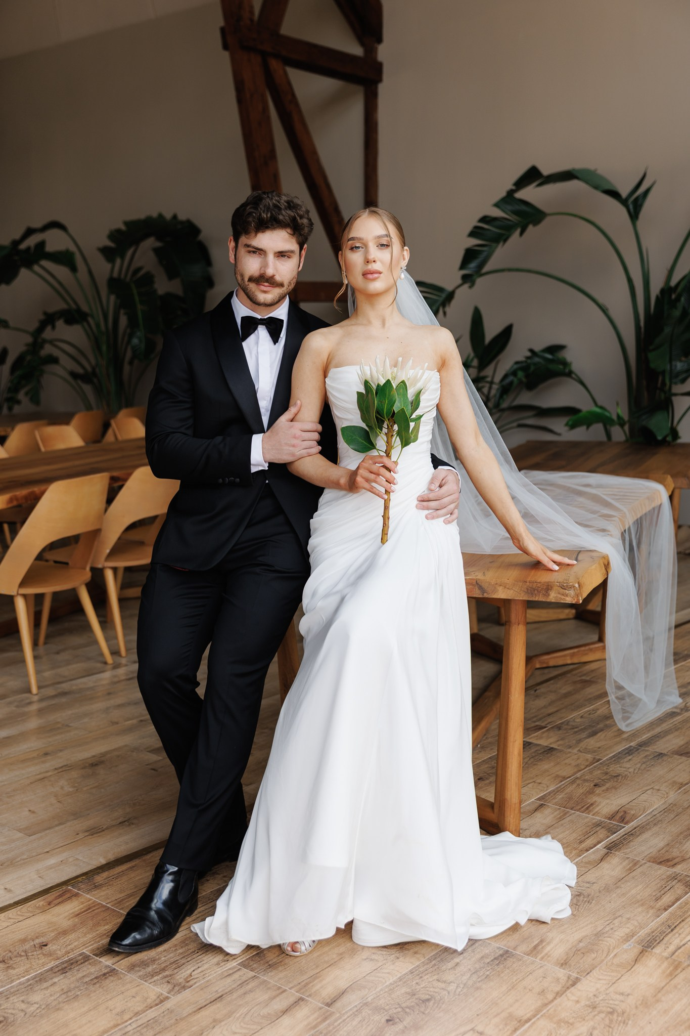 Wedding Photographer in Bucharest — Manu Ivanciu