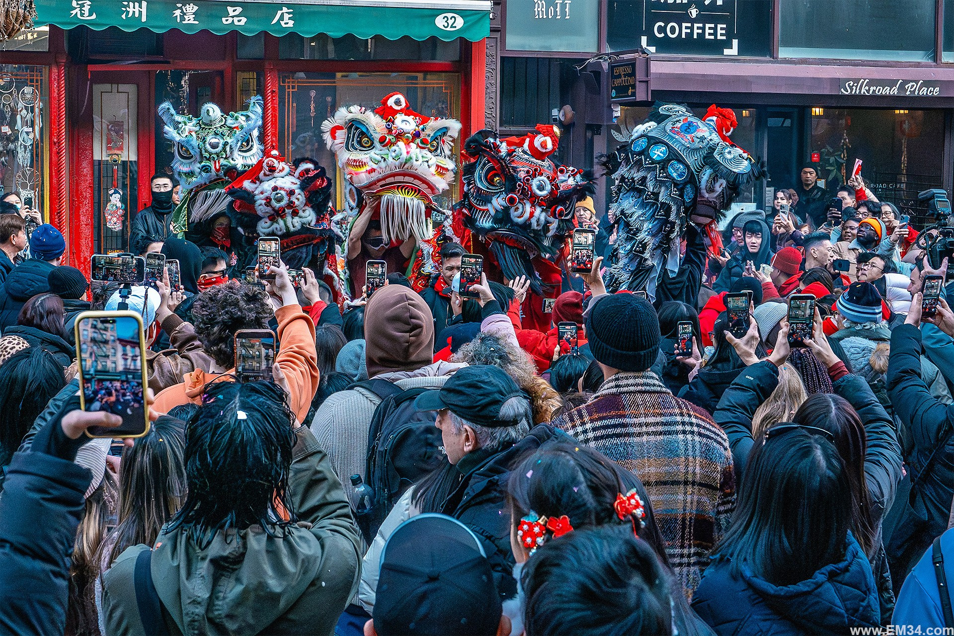 Lunar New Year Chinatown Street Photography — Chaotic NYC Festival Captured in One Hour of Firecrackers, Color & Energy. Emin Kuliyev — Award-Winning Wedding Photojournalist NYC & USA | Best Wedding Photographer Known for Candid, Timeless Moments