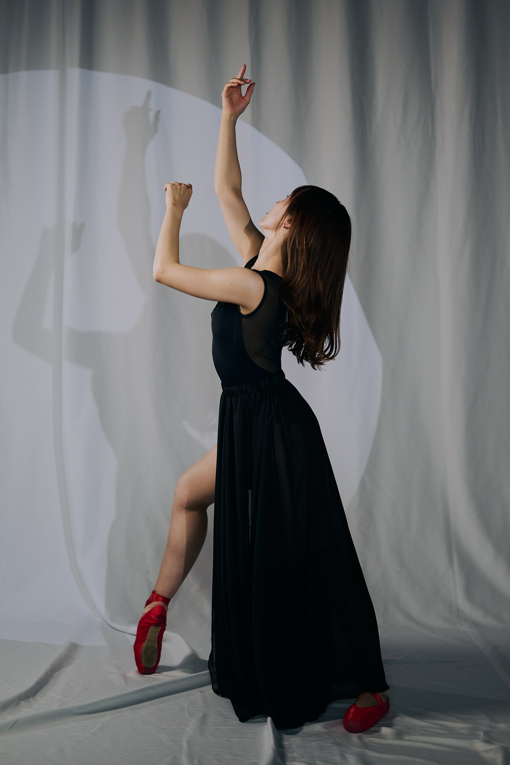 RED SHOES. MT