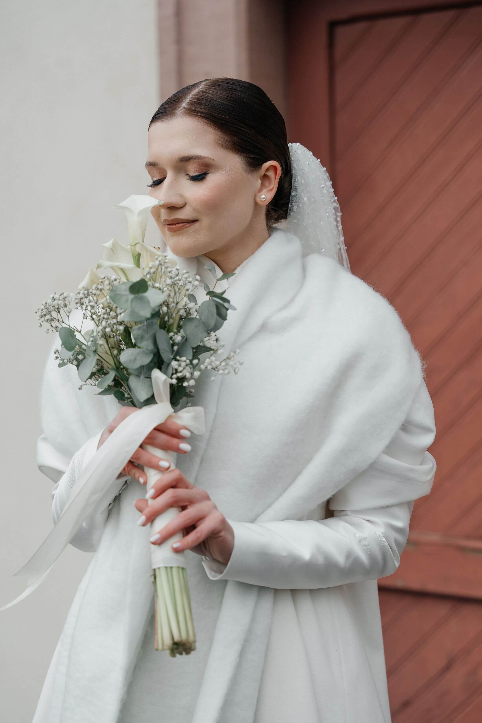 bride portrait at frankfurt höchst registry office