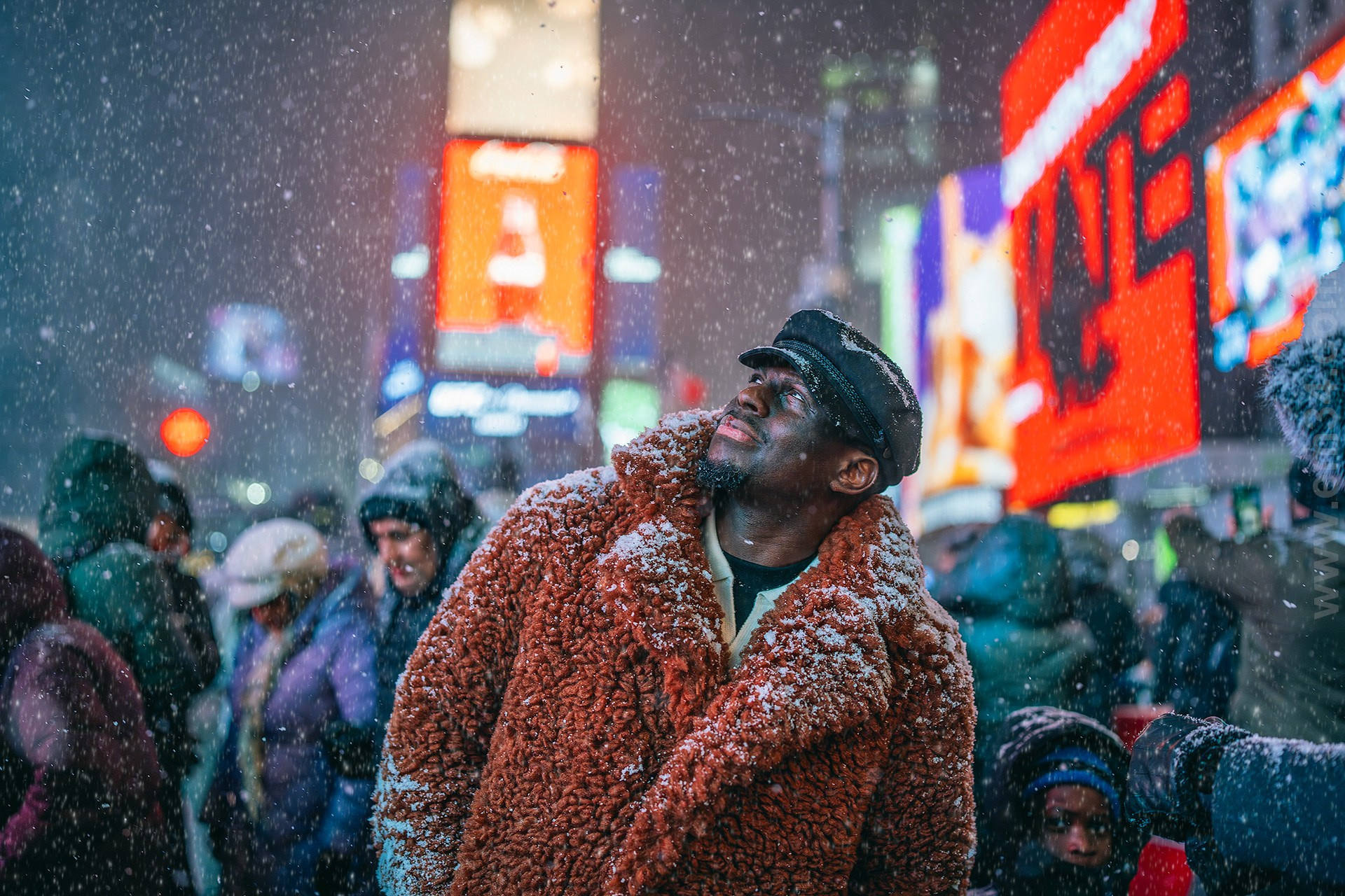 New York City Snowfall Street Photography — Night Winter Scenes Capturing Emotions, Reactions & Euphoria of Falling Snow. Emin Kuliyev — Award-Winning Wedding Photojournalist NYC & USA | Best Wedding Photographer Known for Candid, Timeless Moments
