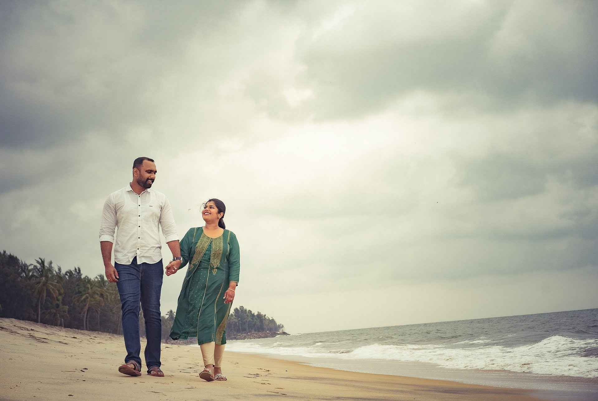 Engagement & Pre-Wedding Portraits in Thrissur, Kerala | ONEIRO