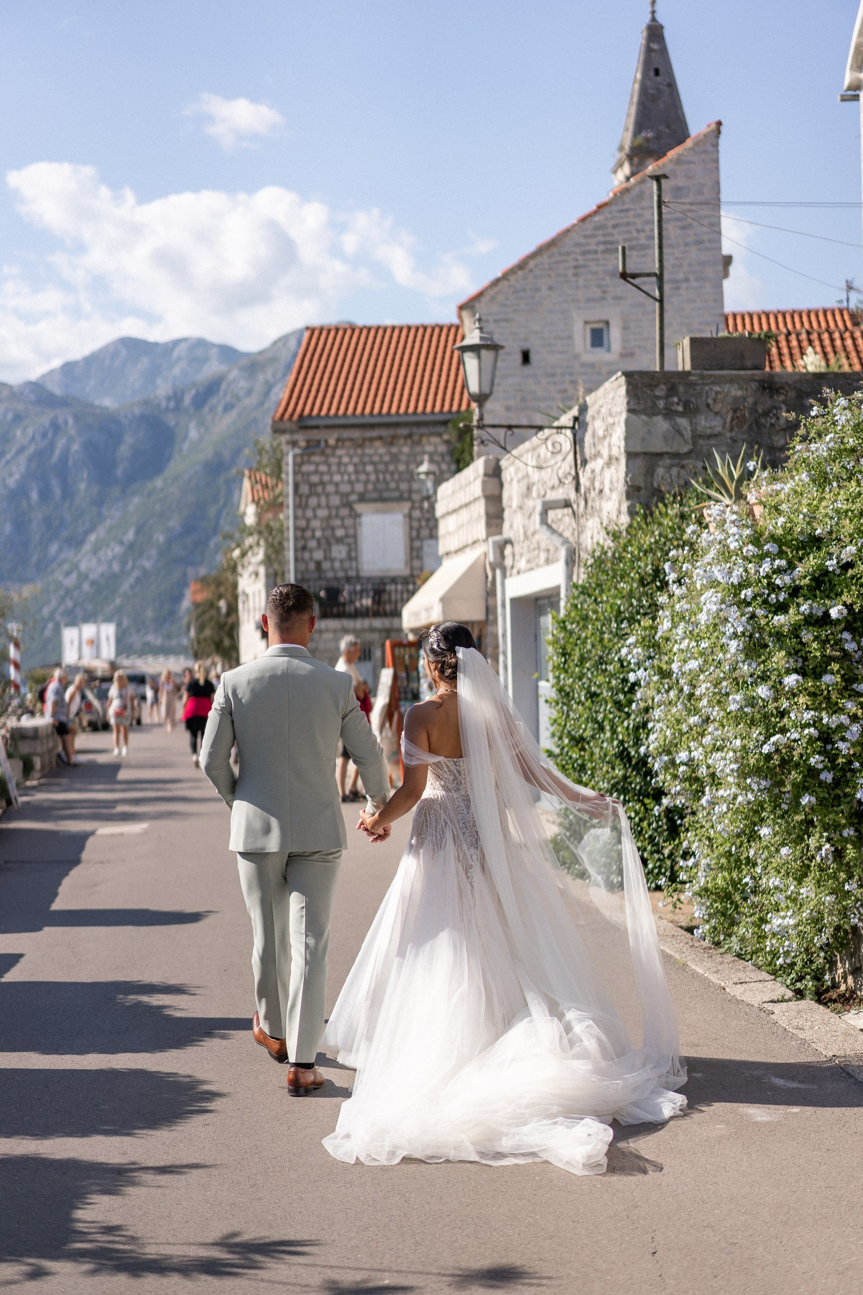 Bryllup i Perast: steder, seremoni, sesong og gode råd