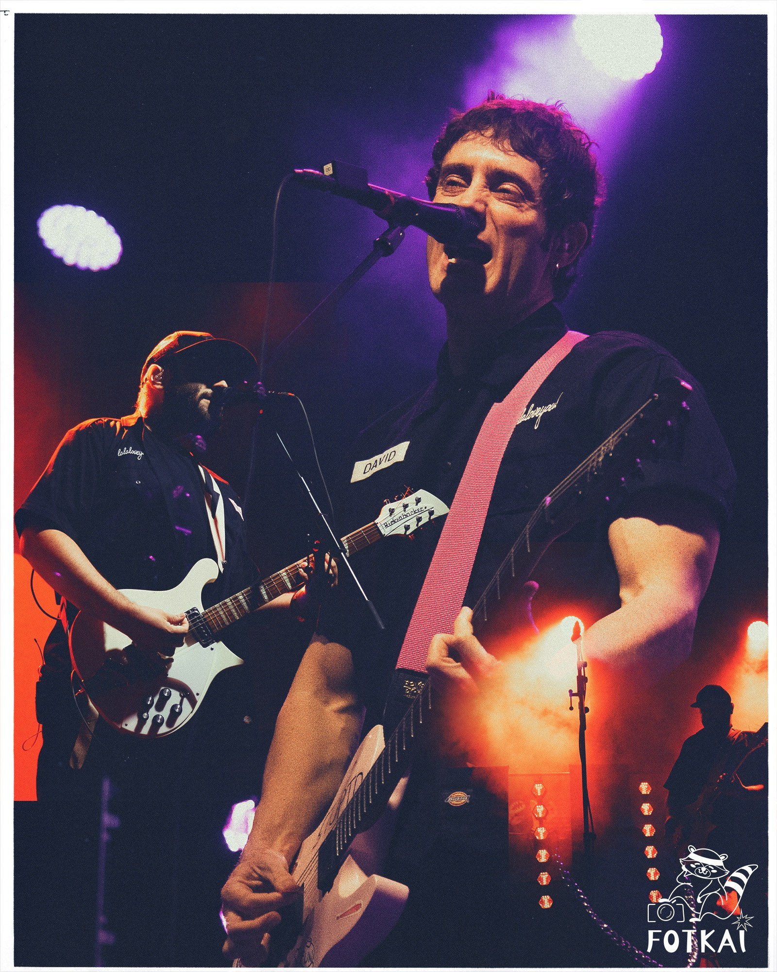 Sidonie y La La Love You en Torrevieja: una noche de contrastes que encendió el Palacio de los Deportes | FOTKAI