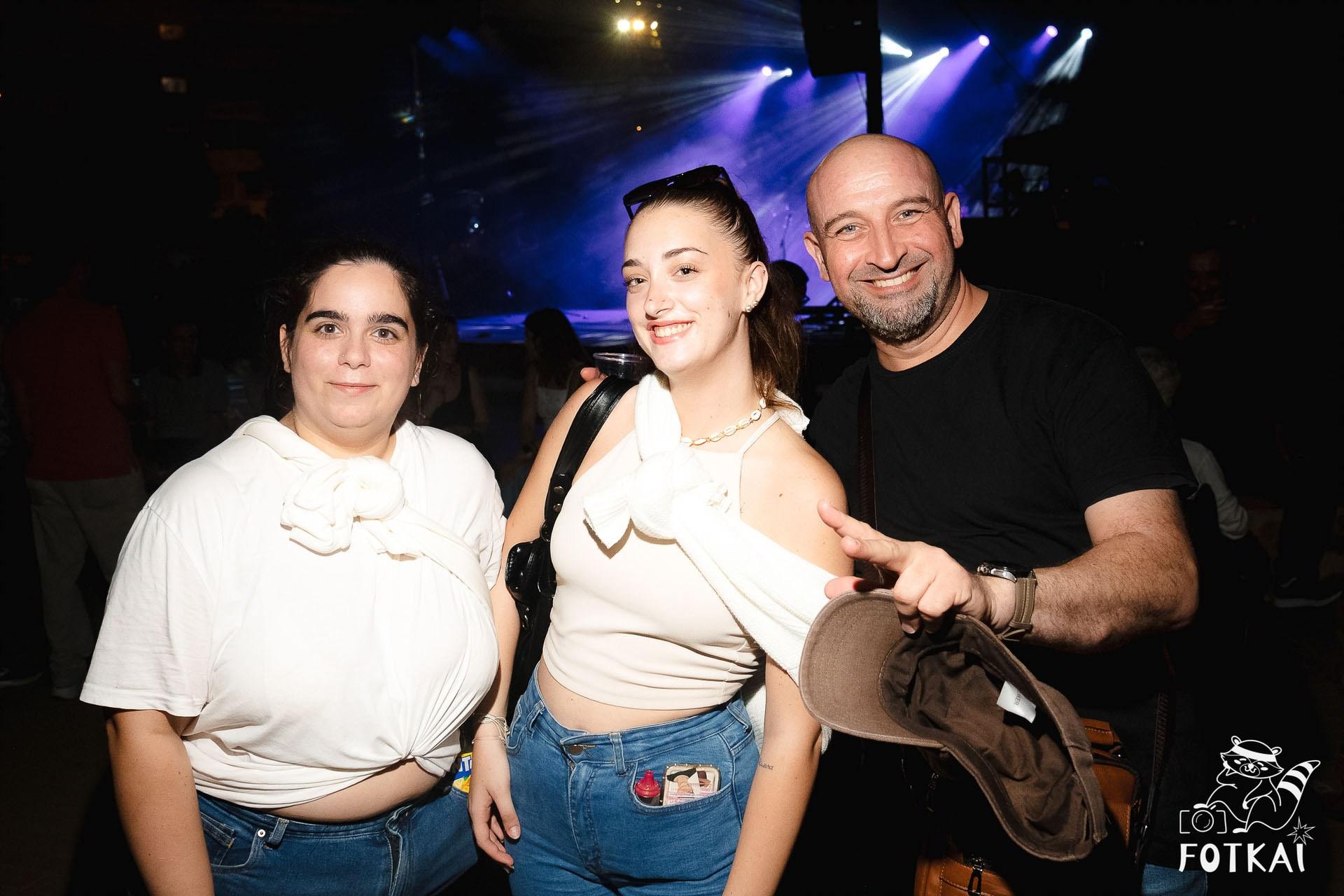 Фотоотчёт Street Food Market Torrevieja — Seguridad Social & Las Hienas DJs | FOTKAI