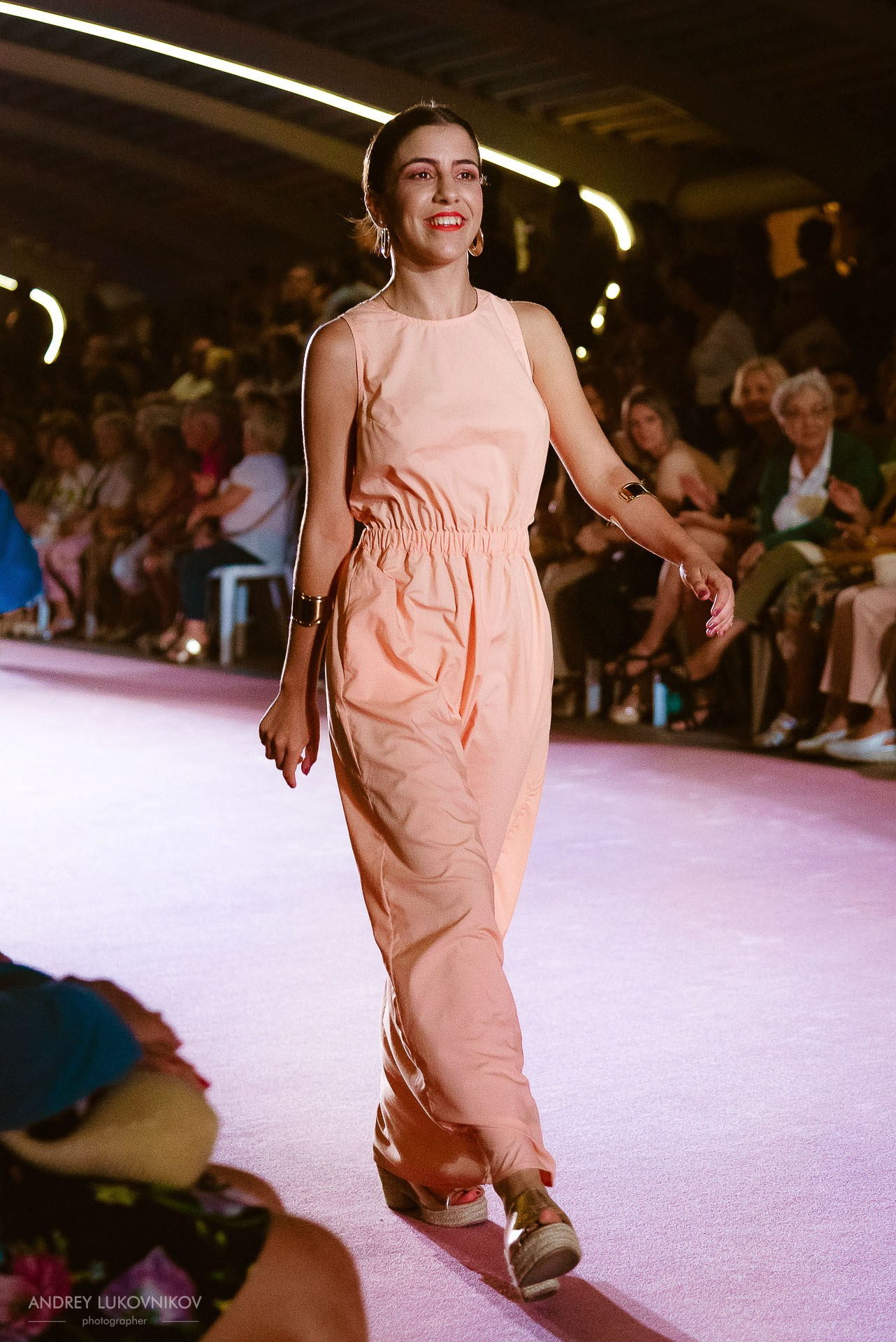 Reportaje del Fin de Semana de Torrevieja 2024 — Fotógrafo de Desfiles de Moda en España, Andrey Lukovnikov