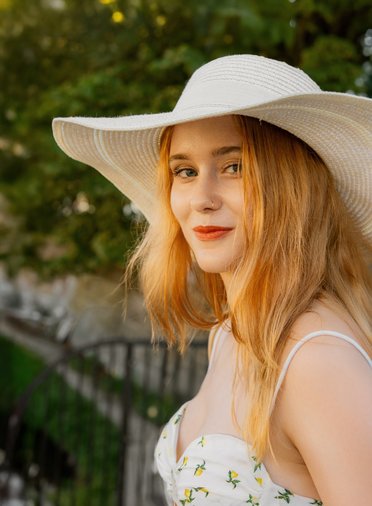 Spontaneous Street Portrait in Delfshaven, Rotterdam. Romantic & Soulful Photography by Natalia Olhova in Rotterdam