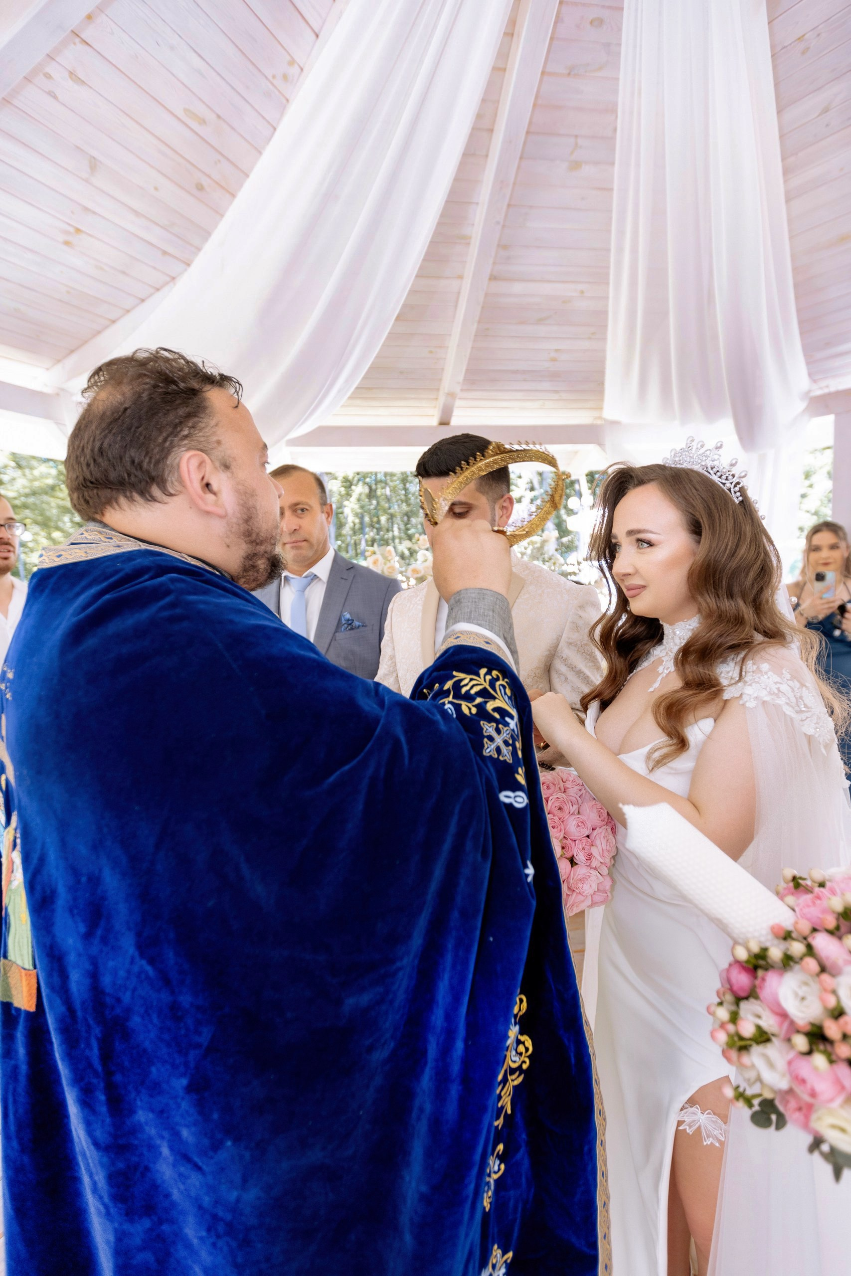 botez Luca Nectarie 22 februarie 2026 fotograf profesionist • fotograf botez Botoșani Luca Nectarie biserică • părinți Răzvan și Ramona botez copil emoții familie • nași Marin și Rodica botez copil fotografie profesională • detalii botez lumânare cristelniță biserică România • copil Luca Nectarie în brațe la botez moment emoționant • familie fericită la botez copil fotograf Alin Chirilă • fotografie botez naturală lumină caldă biserică • portret copil botez Luca Nectarie fotograf profesionist • momente autentice botez România familie și nași • slujbă botez copil imagini emoționante biserică • fotograf botez Iași și Botoșani Alin Chirilă - nunta--fotograf-profesionist-botosani - fotografie-nunta-romantica - imagini-nunta-in-natura-alin-chirila-fotograf - fotografii-cuplu-indragostit-nunta-botosani - sedinta-foto-miri-andrei-iustina-alinofotostudio - amintiri-din-nunta-realizate-de-fotograf-profesionist - povestea-nuntii-andrei-si-iustina-in-imagini-alinofotostudio-fotograf evenimente- evenimente Botoșani -fotograf Suceava - fotograf Iași- servicii foto. servicii foto Botoșani. servicii foto video Botoșani. otograf-nunta-botosani-fotograf nunta. fotograf evenimente. fotograf nunta Botoșani. Alin chirila. Alin chirila fotograf. Alinofotostudio.- servicii foto. servicii foto Botoșani. servicii foto video Botoșani. fotograf nunta. fotograf evenimente. fotograf nunta Botoșani. Alin chirila. Alin chirila fotograf. Alinofotostudio.fotograf stare civilă,poze stare civilă,album foto stare civilă,servicii foto suceava,fotograf evenimente suceava,fotograf nuntă suceava,poze cununie civilă,ședință foto stare civilă,sesiune foto suceava,fotograf profesionist suceava,fotograf botosani,stare civila botosani,alinofotostudio,alin chirila fotograf.servicii foto. servicii foto Botoșani. servicii foto video Botoșani. fotograf nunta. fotograf evenimente. fotograf nunta Botoșani. Alin chirila. Alin chirila fotograf. Alinofotostudio.fotograf stare civilă,poze stare civilă,album foto stare civilă,servicii foto suceava,fotograf evenimente suceava,fotograf nuntă suceava,poze cununie civilă,ședință foto stare civilă,sesiune foto suceava,fotograf profesionist suceava,fotograf botosani,stare civila povestitor prin fotografiebotosani,alinofotostudio,alin chirila fotograf,servicii foto. servicii foto Botoșani. servicii foto video Botoșani. fotograf nunta. fotograf evenimente. fotograf nunta Botoșani. Alin chirila. Alin chirila fotograf. Alinofotostudio.fotograf stare civilă,poze stare civilă,album foto stare civilă,servicii foto suceava,fotograf evenimente suceava,fotograf nuntă suceava,poze cununie civilă,ședință foto stare civilă,sesiune foto suceava,fotograf profesionist suceava,fotograf botosani,stare civila botosani,alinofotostudio,alin chirila fotograf,cununie religioasă botoșani,andreea și neculai,capela militară botoșani,foto conacul zăicești,fotograf nuntă botoșani,fotograf cununie religioasă,foto evenimente botoșani,poze cununie capela militară,ședință foto zăicești,fotograf profesionist botoșaniMire și mireasă – Sergiu & Liliana – ziua nunții, 2024 - Emoții în ziua nunții – Sergiu și Liliana - Dansul mirilor – fotografie artistică nuntă 2024 - Sedinta foto romantică în natură – Sergiu & Liliana - Rochia de mireasă și detalii de nuntă elegan-Album de cununie civilă Florin și Anda – Fotografii profesionale realizate de Alin Chirilă în Botoșani -fotograf prin fotografie-Ședință foto Trash the Dress pe muntele Rarău cu Iulian și Iuliana – fotografie de cuplu, natură montană, emoție autentică surprinsă de Alin Chirilă, povestitor prin fotografie.- "Iulian și Iuliana pe crestele Rarăului – fotografie Trash the Dress în natură" - "Cuplu îmbrățișat la apus pe muntele Rarău – ședință foto după nuntă" - "Rochie de mireasă în vânt pe munte – Trash the Dress Rarău-1. Iulian și Iuliana pe muntele Rarău – ședință foto Trash the Dress în natură, cu peisaj montan spectaculos 2. Cuplu în îmbrățișare pe Rarău – emoție autentică surprinsă după nuntă 3. Rochie de mireasă în bătaia vântului – fotografie artistică Trash the Dress în munți 4. Mire și mireasă privind spre orizont – dragoste și libertate pe muntele Rarău 5. Iuliana zâmbind în rochia de mireasă – portret în natură, Trash the Dress 6. Iulian ținându-și mireasa de mână – ședință foto romantică pe munte 7. Detaliu cu rochia pe stâncă – estetică naturală Trash the Dress Rarău 8. Cuplu în mers pe poteca Rarăului – fotografie simbolică de după nuntă 9. Apus de soare pe Rarău în spatele mirilor – imagine de poveste Trash the Dress 10. Iulian și Iuliana râzând împreună – momente autentice surprinse de Alin Chirilă, povestitor prin fotografie-fotograf-nunta-cerbu-botosan trash-the-dress-botosani Alin Chirilă Fotograf – fotograf de nuntă Botoșani-fotograf nuntă Botoșani-fotograf nuntă Cerbu Botoșani-fotograf profesionist nuntă Botoșani-fotografie de nuntă Botoșani-fotograf evenimente Botoșani-fotograf nuntă Moldova-fotograf trash the dress Botoșani - fotograf pregătirea mirilor Botoșani -fotograf ceremonie religioasă nuntă-fotograf petrecere nuntă Botoșani- fotograf nuntă Botoșani pregătirea mirelui- pregătirea mirelui fotografie nuntă Cerbu Botoșani-fotograf nuntă Botoșani pregătirea miresei -mireasă pregătiri nuntă Cerbu Botoșani-fotograf nuntă Botoșani nașii mirilor-ceremonie religioasă nuntă Cerbu Botoșani-fotograf nuntă Botoșani ceremonie religioasă biserică-petrecere nuntă Cerbu Botoșani invitați dans-fotograf nuntă Botoșani petrecere restaurant-ședință foto trash the dress-fotograf trash the dress Botoșani ședință foto după nuntă-Fotograf nuntă Botoșani – galerie foto reală de la evenimente stare civilă Sebi și Claudia Copălău • cununie civilă Primăria Copălău Botoșani • miri emoționați la starea civilă • semnarea actelor cununie civilă • fotografii naturale stare civilă Botoșani • familie și prieteni la cununie civilă • cadre emoționale cununie civilă • fotograf profesionist Botoșani eveniment stare civilă Sebi și Claudia la Primăria Copălău Botoșani fotograf evenimente • fotograf cununie civilă Copălău Botoșani cadre naturale și emoționale • fotograf profesionist Botoșani stare civilă Sebi și Claudia • momente autentice cununie civilă Copălău fotograf Alin Chirilă • fotografii emoționale stare civilă în județul Botoșani• fotograf nunta Oana si Ionut juraminte emotii reale • mireasa Oana juraminte nunta fotografie profesionala • mire Ionut citind juraminte nunta eleganta • juraminte nunta emotionante Oana si Ionut fotograf • fotograf nunta Botosani momente autentice juraminte • mireasa cu emotii in timpul juramintelor nunta • mire elegant costum bej juraminte nunta • fotografii nunta premium cuplu indragostit Romania • momente reale nunta juraminte fotografie artistica • sedinta foto nunta juraminte in aer liber • fotograf profesionist nunta cadre emotionante • cuplu miri juraminte iubire si credinta • detalii nunta eleganta decor floral alb verde • fotografie nunta stil fine art juraminte • poveste de dragoste surprinsa in ziua nuntii