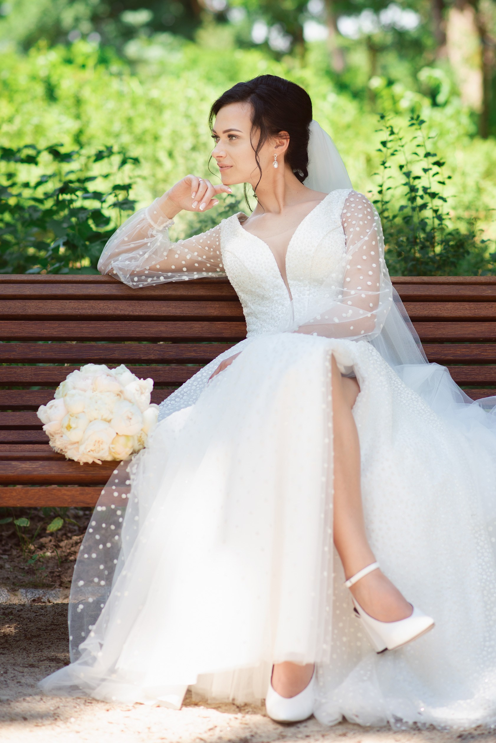 Vestuvių fotosesija, ceremonija, Vestuvių pasiruošimo fotografavimas. Vestuvių fotografas Vilnius Trakai kaina vestuvių fotografavimas fotografė personal.lt photogrpahy kainos jaunoji jaunikis nuotaka santuoka vestuvės, profesionali natūrali meninė reportažinė klasikinė fotosesija, vestuvių fotosesija gamtoje dvare