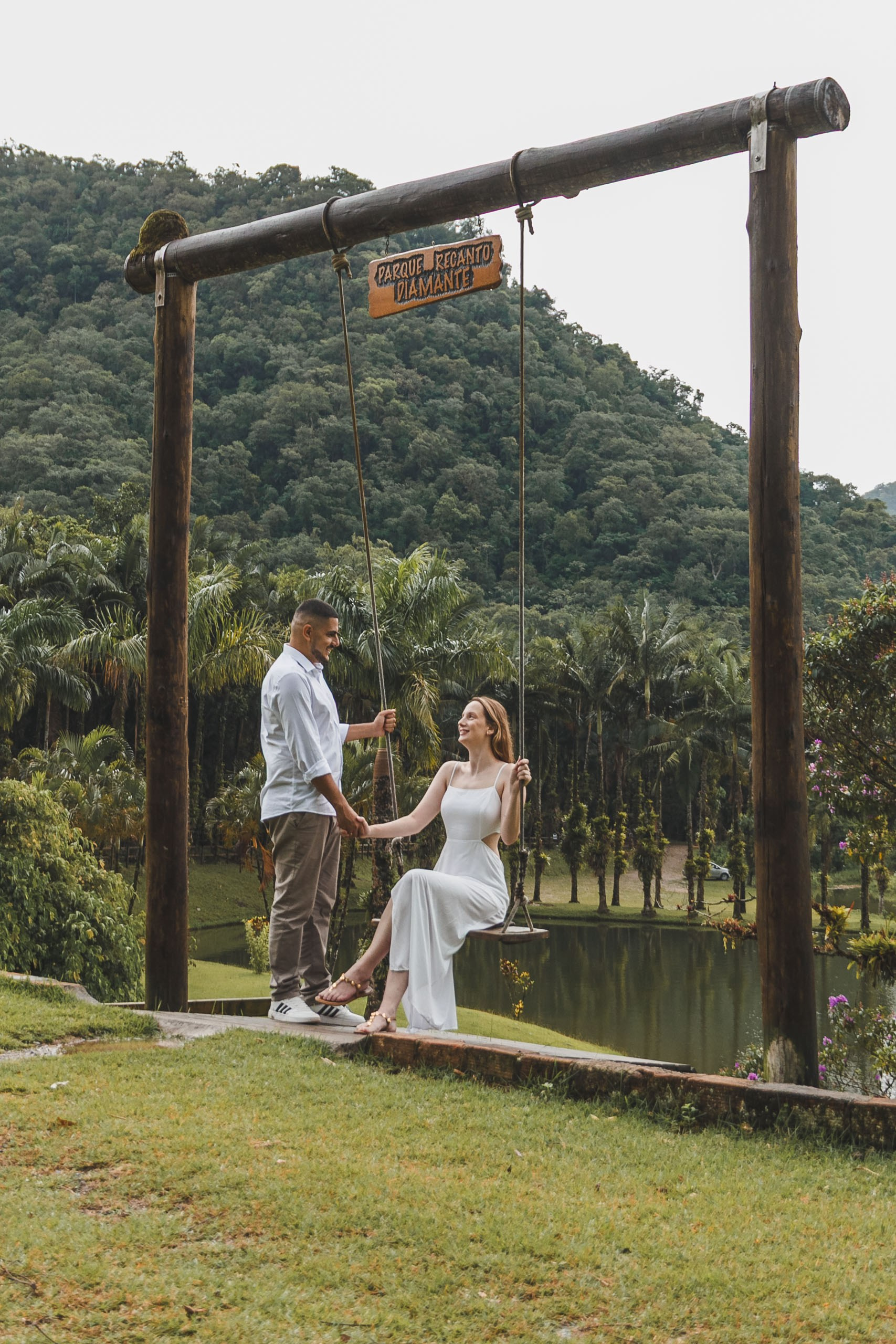 Ensaio Pré-Wedding em Meio à Natureza: Parque Recanto Diamante na Estrada Bonita, Joinville. Marcus Monteiro Fotografia