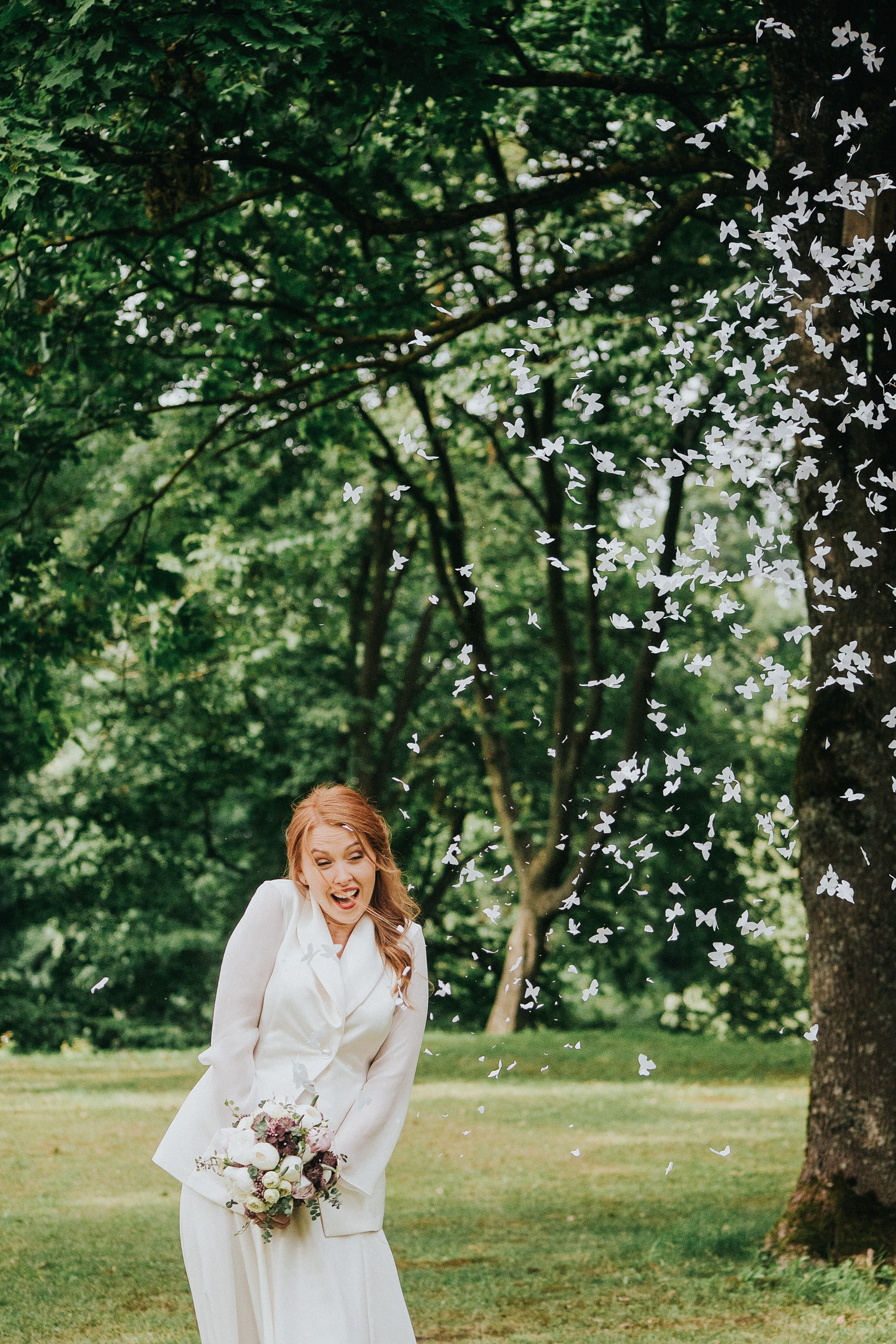 Vestuvių fotosesija, ceremonija, Vestuvių pasiruošimo fotografavimas. Vestuvių fotografas Vilnius Trakai kaina vestuvių fotografavimas fotografė personal.lt photogrpahy kainos jaunoji jaunikis nuotaka santuoka vestuvės, profesionali natūrali meninė reportažinė klasikinė fotosesija, vestuvių fotosesija gamtoje dvare