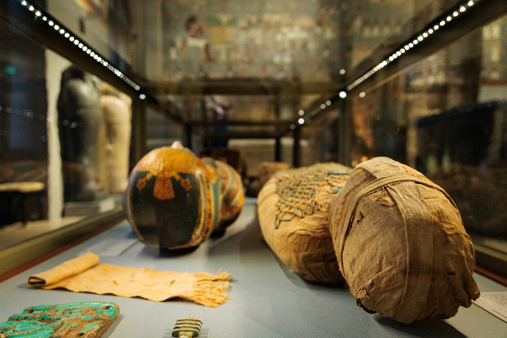 Vienna Museum Photography is a photography series by photographer Namir Čomaga, presenting museum interiors, classical sculptures and historical paintings through architectural and fine art photography.The photographs were created in Vienna, Austria, documenting the rich artistic heritage of the city through museum halls, monumental staircases and carefully curated art collections.This gallery is part of the author’s photography portfolio focusing on architectural photography, museum photography, cultural heritage photography and European city photography.