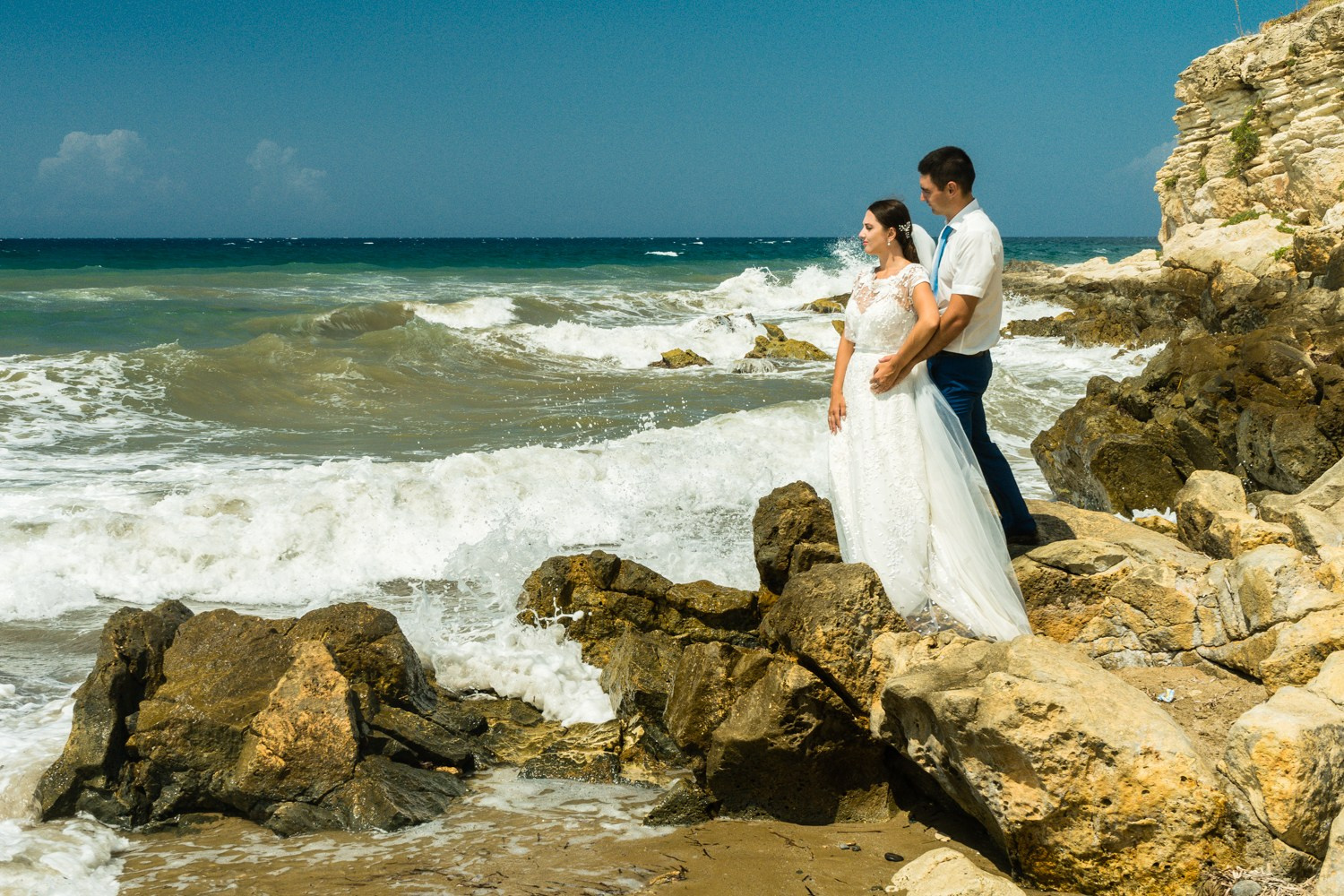 Wedding Archives start 2014. Photographe vidéaste à Santorin|Séances photos de Robe volante Santorin|
