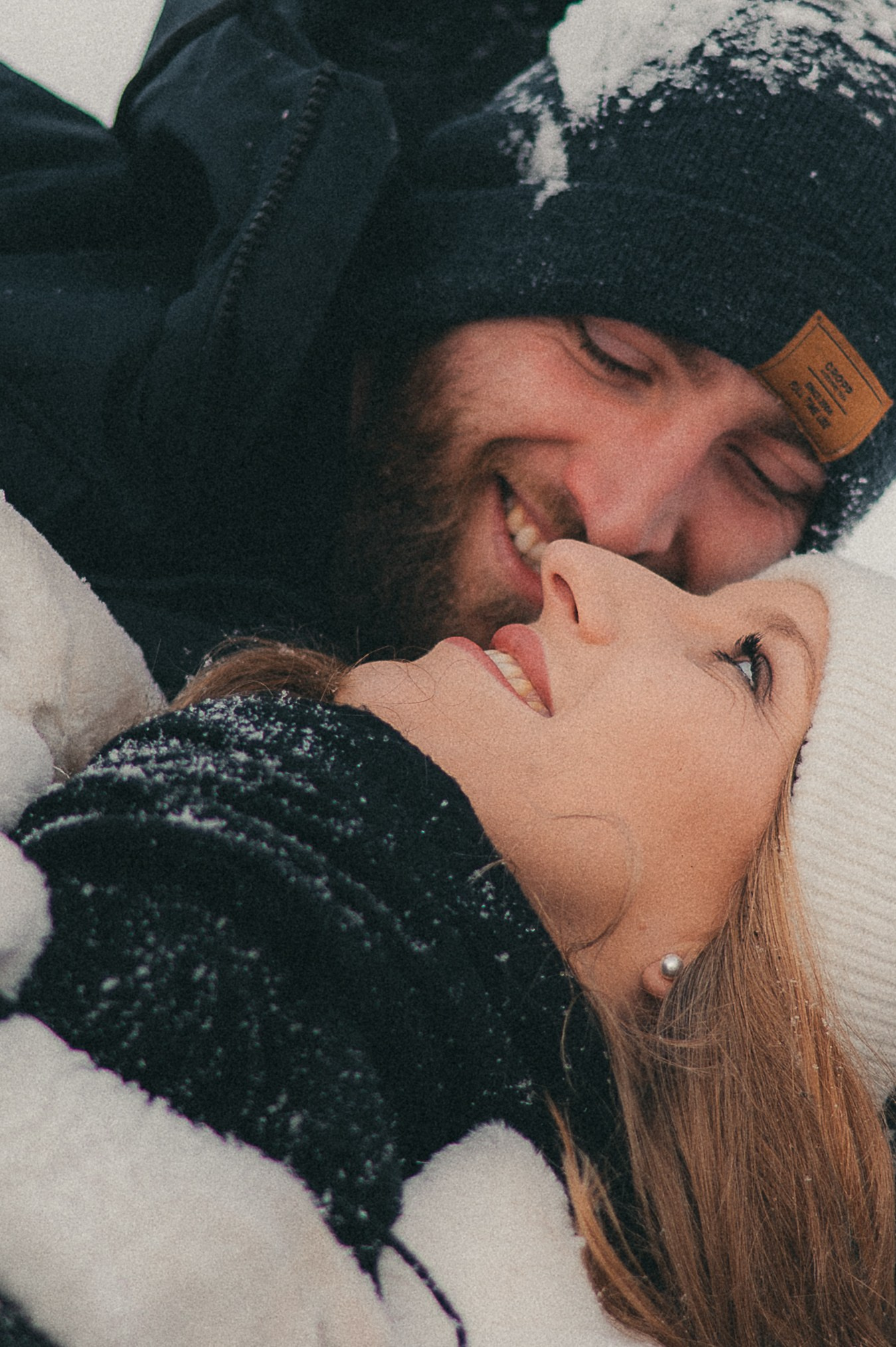 Kasia & Czarek - Sesja zimowa w Wołominie. Naturalnie pięknie - Klaudia Rowicka