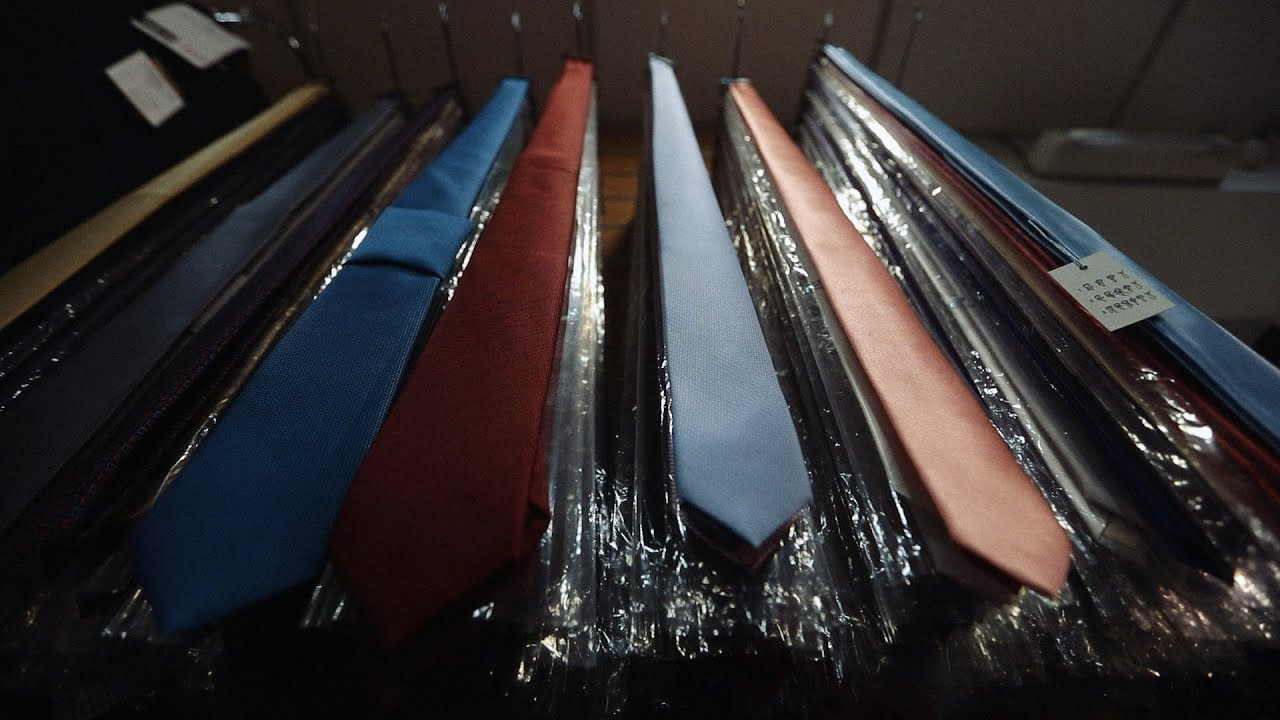 Как завязать галстук?. Весільне відео Київ